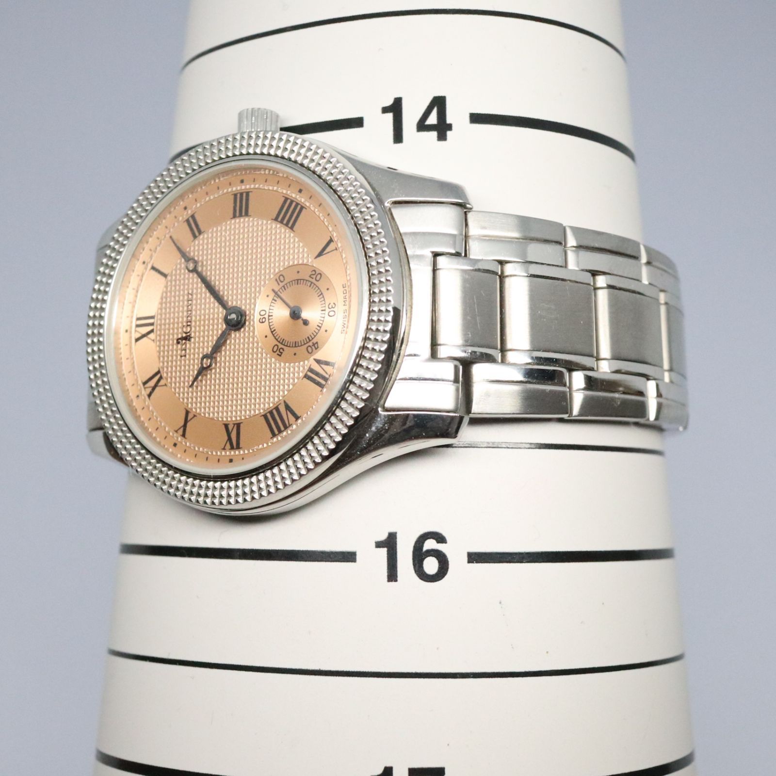 稼働品】LES GENEVEZ レジェネベ 72007 サーモン文字盤 スモセコ 手 