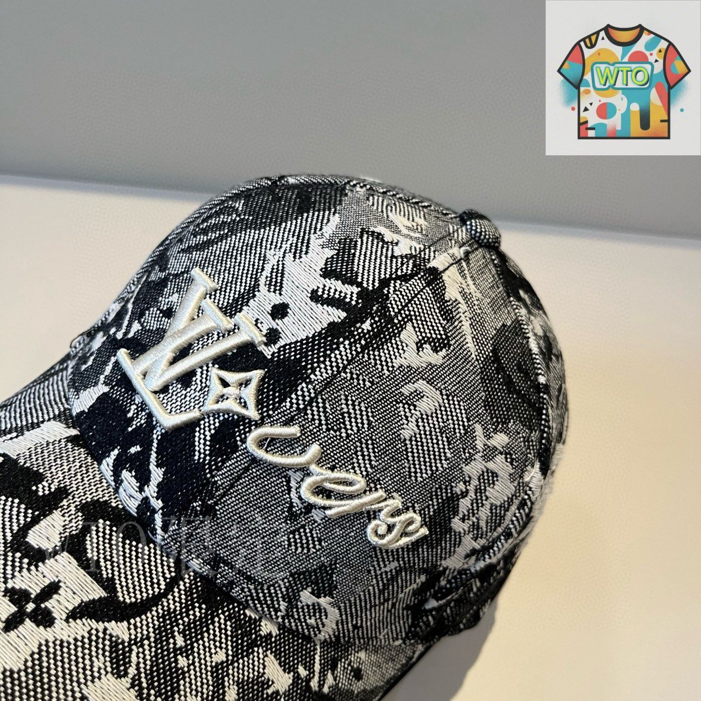 新品未使用　ルイヴィトン　2023SS ベージュ　ベースボールキャップ　LVロゴ 今日特価】Louis Vuitton 2025 New ベースボールキャップ-3