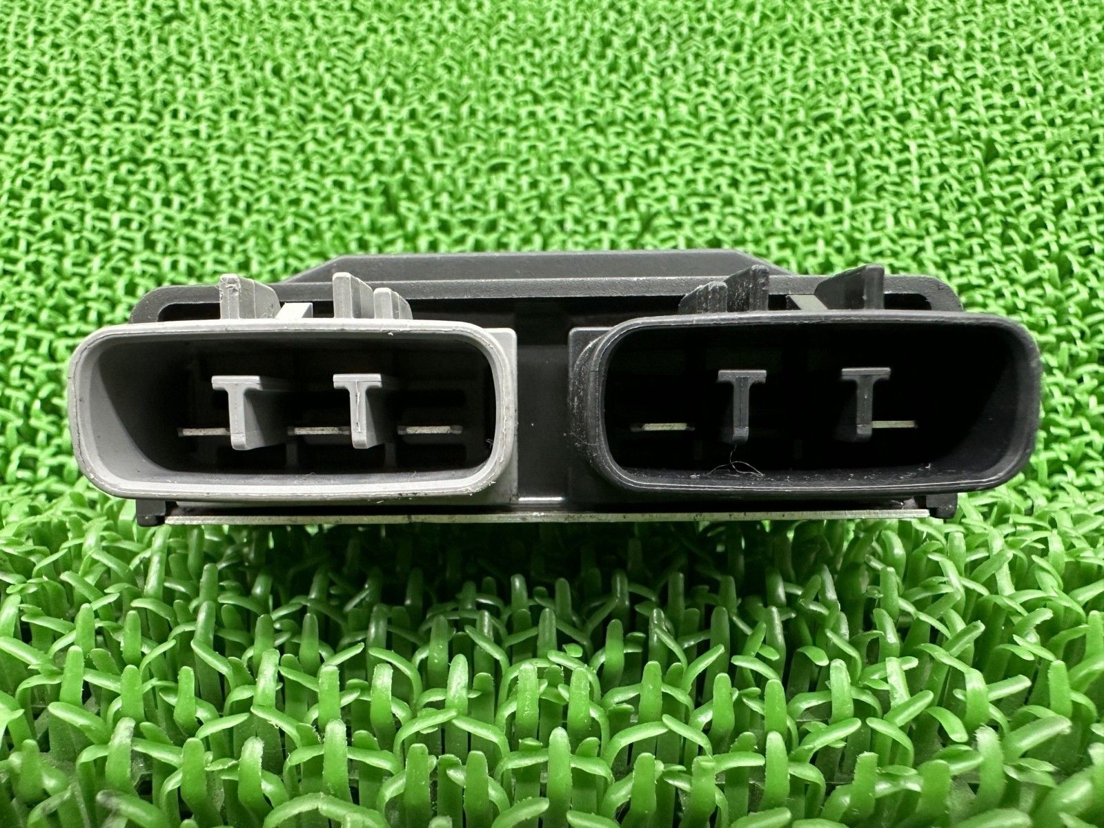 ZX-14R レギュレター カワサキ 純正 中古 バイク 部品 レギュレーター