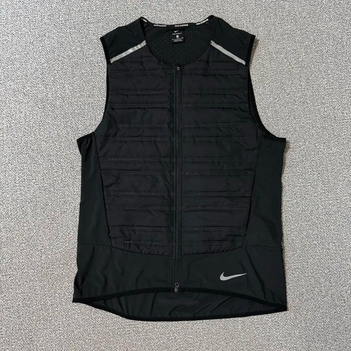 Nike(ナイキ） エアロロフト ランニングベスト XL - メルカリ