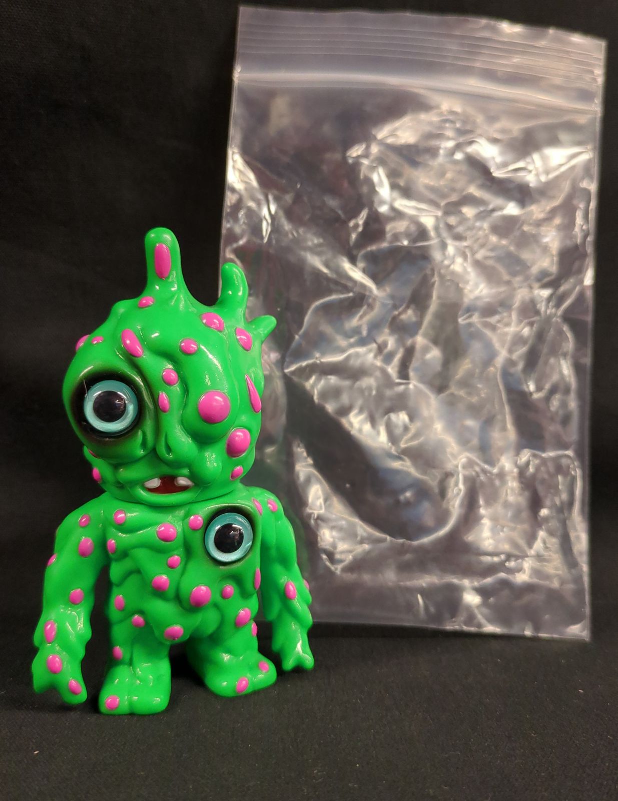 未開封】ゴメス(茶色成型/青/金)＆リトラ (水色成型/紫/金) ウルトラQ