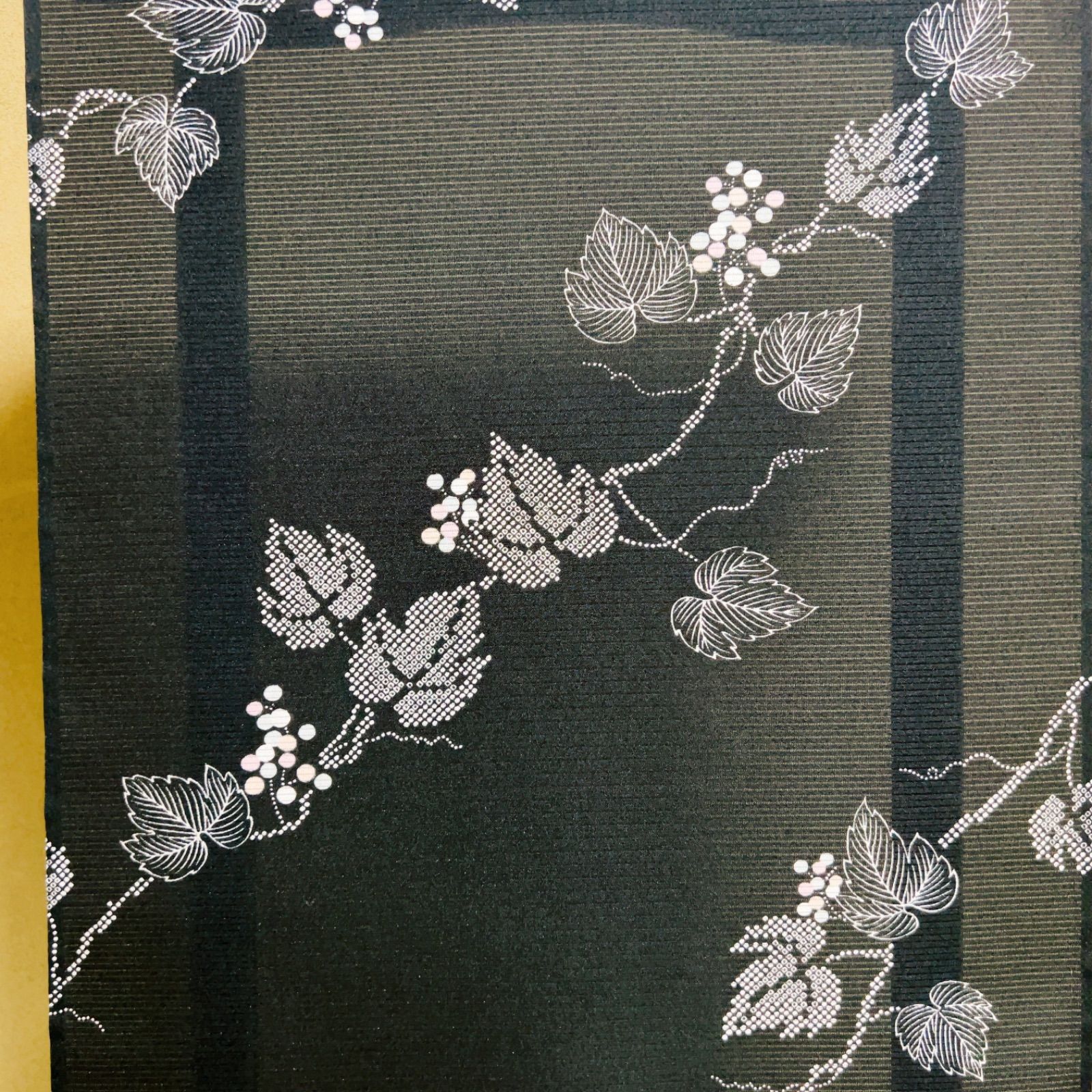 D191 夏着物　小紋　葡萄　蔦　紫　絽　正絹　極美品 M055 夏着物 反物 黒 葡萄 ぶどう 蔦 洗える 新品未使用 - メルカリ