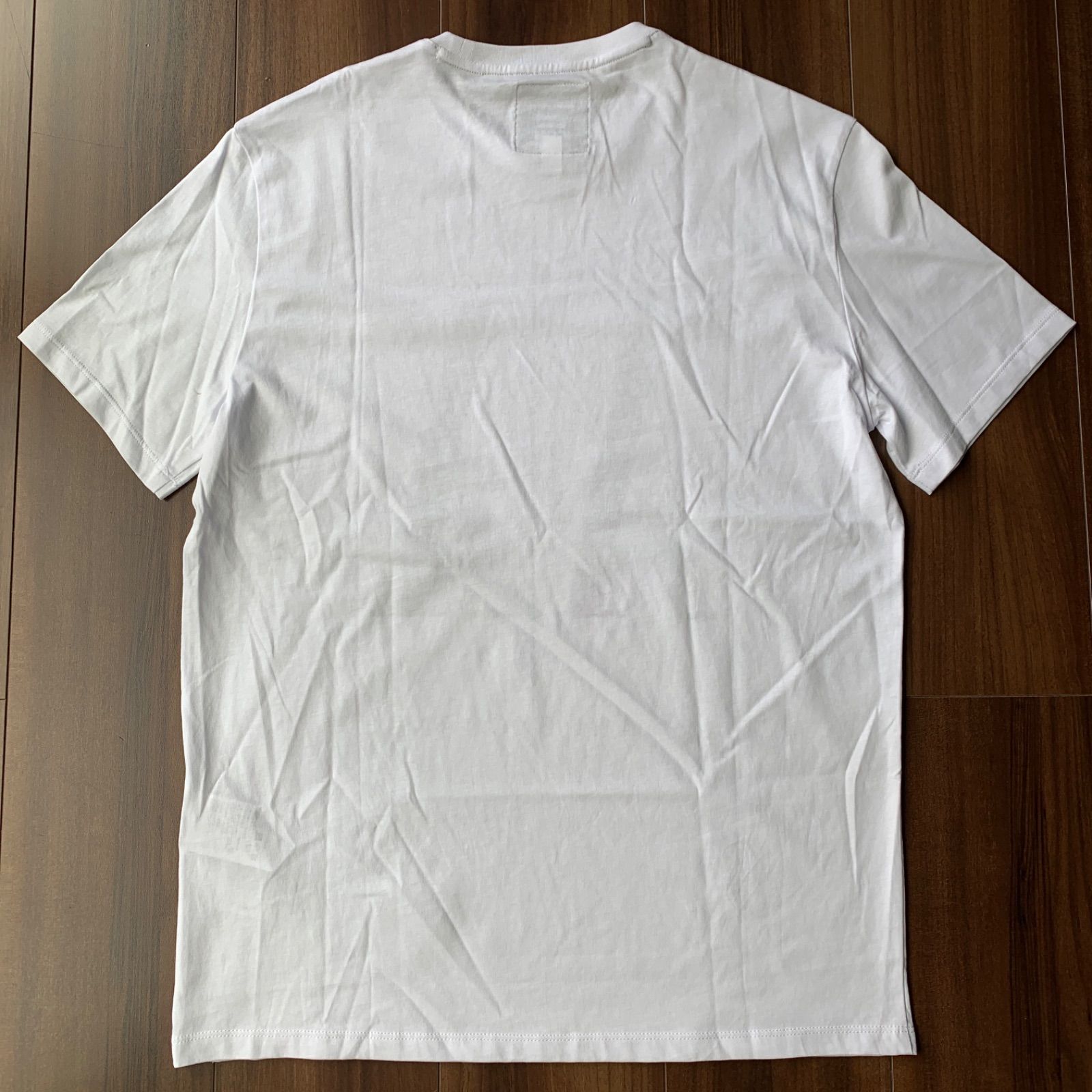 新品】アルマーニエクスチェンジ Tシャツ 白xビッグプリント