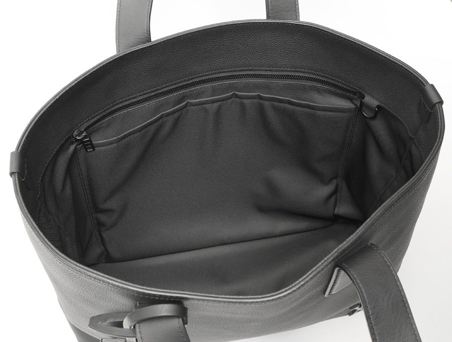 ルイヴィトン LOUIS VUITTON パイロット トートバッグ M24771 LV アエログラム レザー ブラック 商品番号 S-159198 KARIMZIABAT_FR