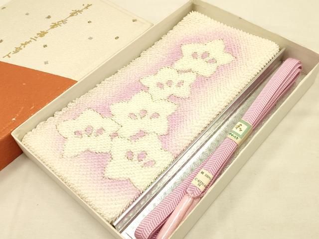 平和屋着物●和装小物　帯締め・帯揚げセット　草花文　縮緬　金糸　逸品　未使用　CAAZ6032ju 平和屋着物○和装小物 帯締め・帯揚げセット 草花文 縮緬 金糸 逸品 未