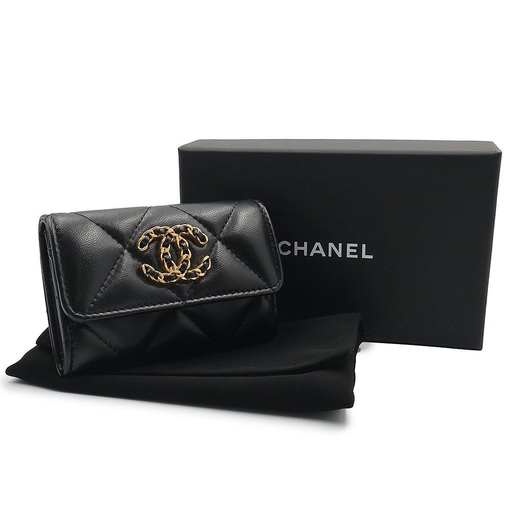 美品　CHANEL シャネル　財布　マトラッセ　ケース　フラップ　名刺入 美品 CHANEL シャネル 財布 マトラッセ ケース フラップ 名刺入 Amazon