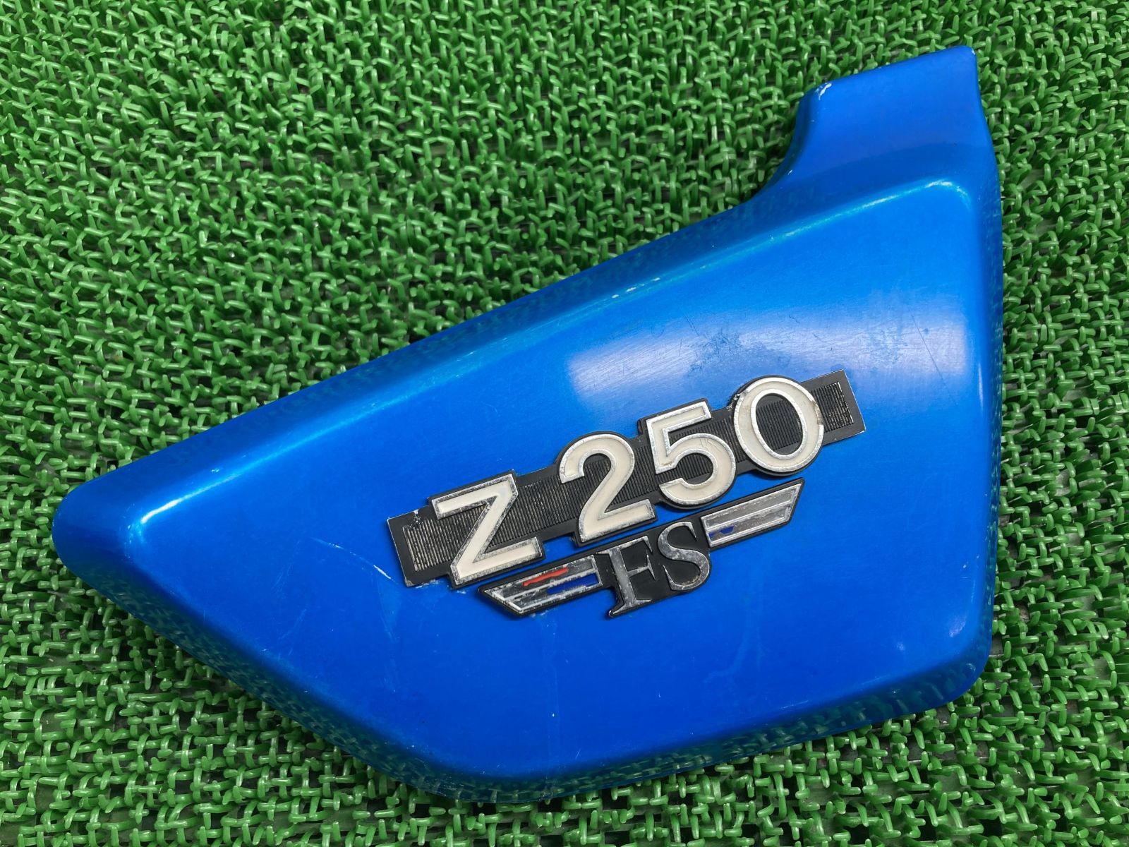 Z250FS サイドカバー 右 青 36001-1092 カワサキ 純正 中古 バイク