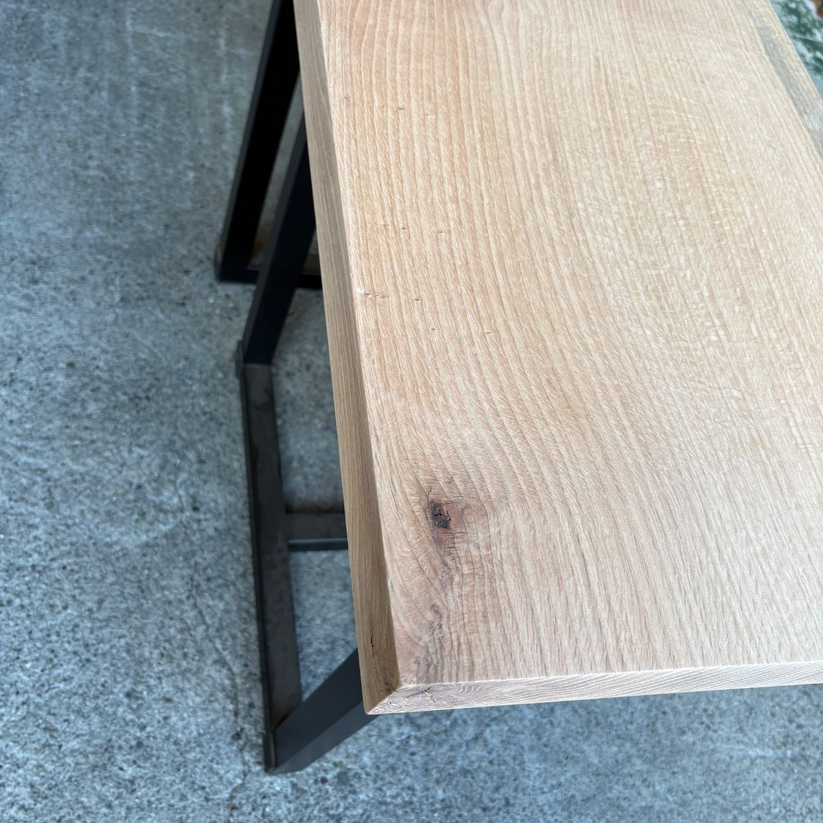 ホワイトオーク 一枚板 DIY木材 無垢材 木材 サイドテーブル カウンターテーブル 手作り家具 インテリア MARWIL-DEMENAGEMENTS_CH