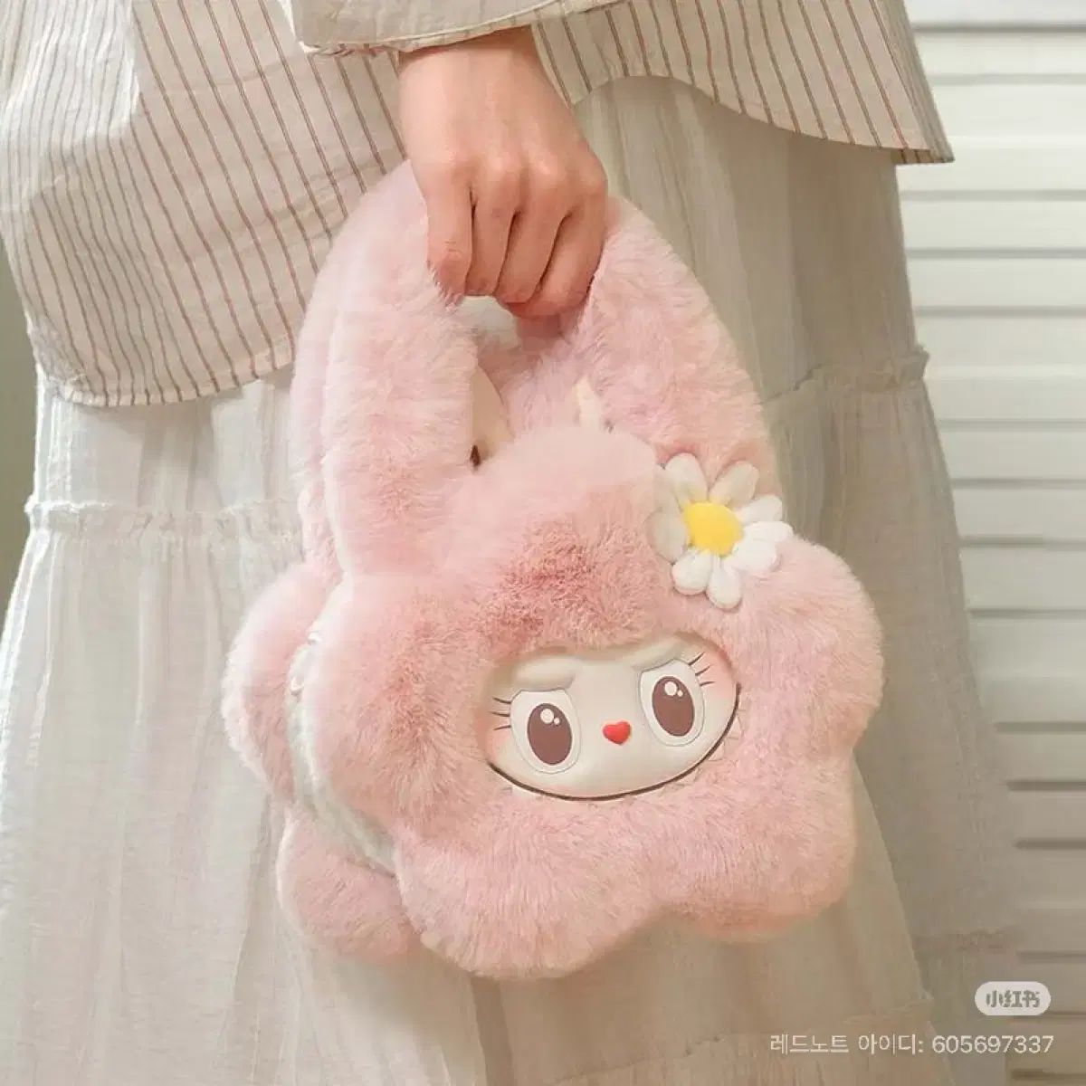 POPLAND限定 MOKOKO フラワーバッグ　ラブブ　新品未使用 即発送！POPLAND限定 MOKOKO フラワーバッグ ラブブ 新品未使用