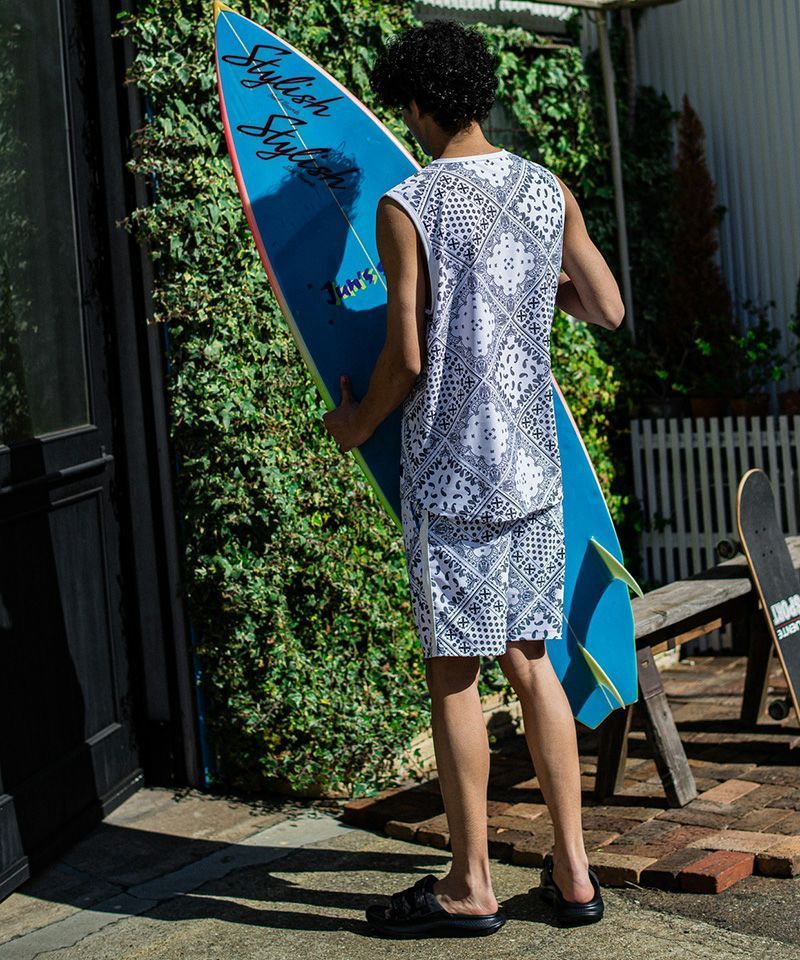  RESOUND リサウンドクロージング RUSH OVER NO SLEEVE ラッシュガード ノースリーブ RC 32 T 009 b ラッシュガード 水着 ラッシュガード