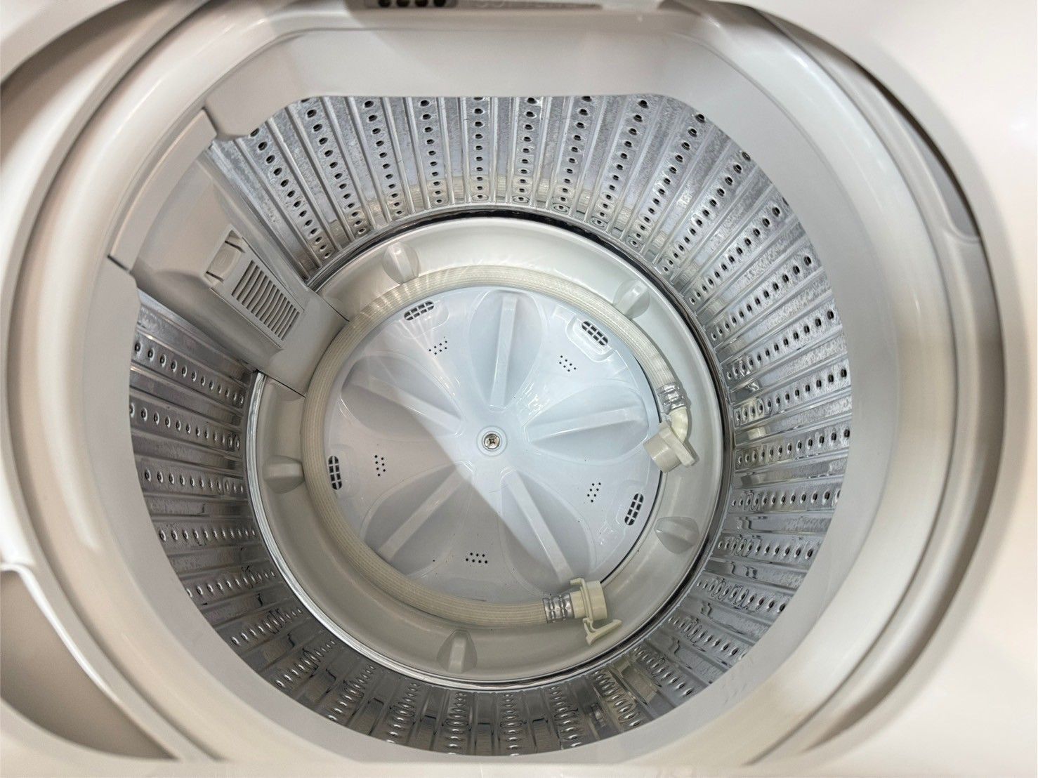 高年式】大阪送料無料☆3か月保障付き☆洗濯機☆ヤマダ☆5.5kg☆2024年 