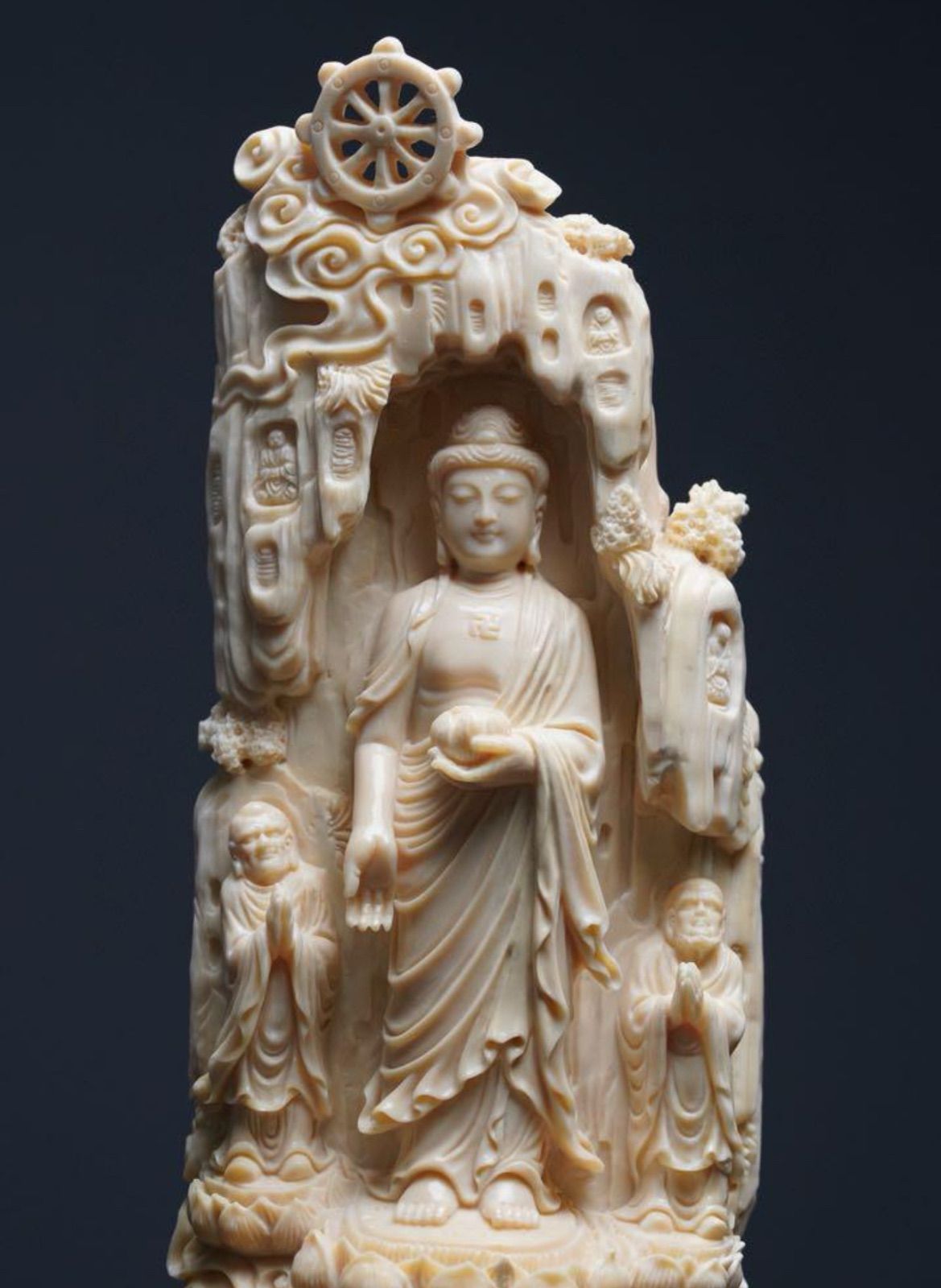 天然マンモス牙美しい手作り彫刻大日如来 置物 天然マンモス牙美しい手作り彫刻大日如来 置物