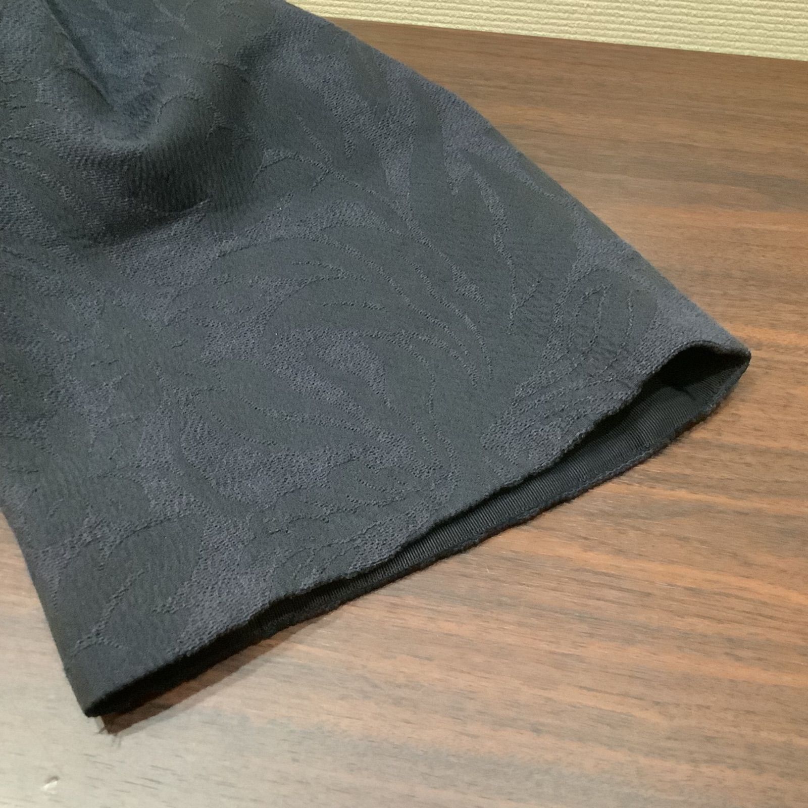 美品 Drawer ドゥロワー フラワージャカードワンピース FPR社生地 紺 