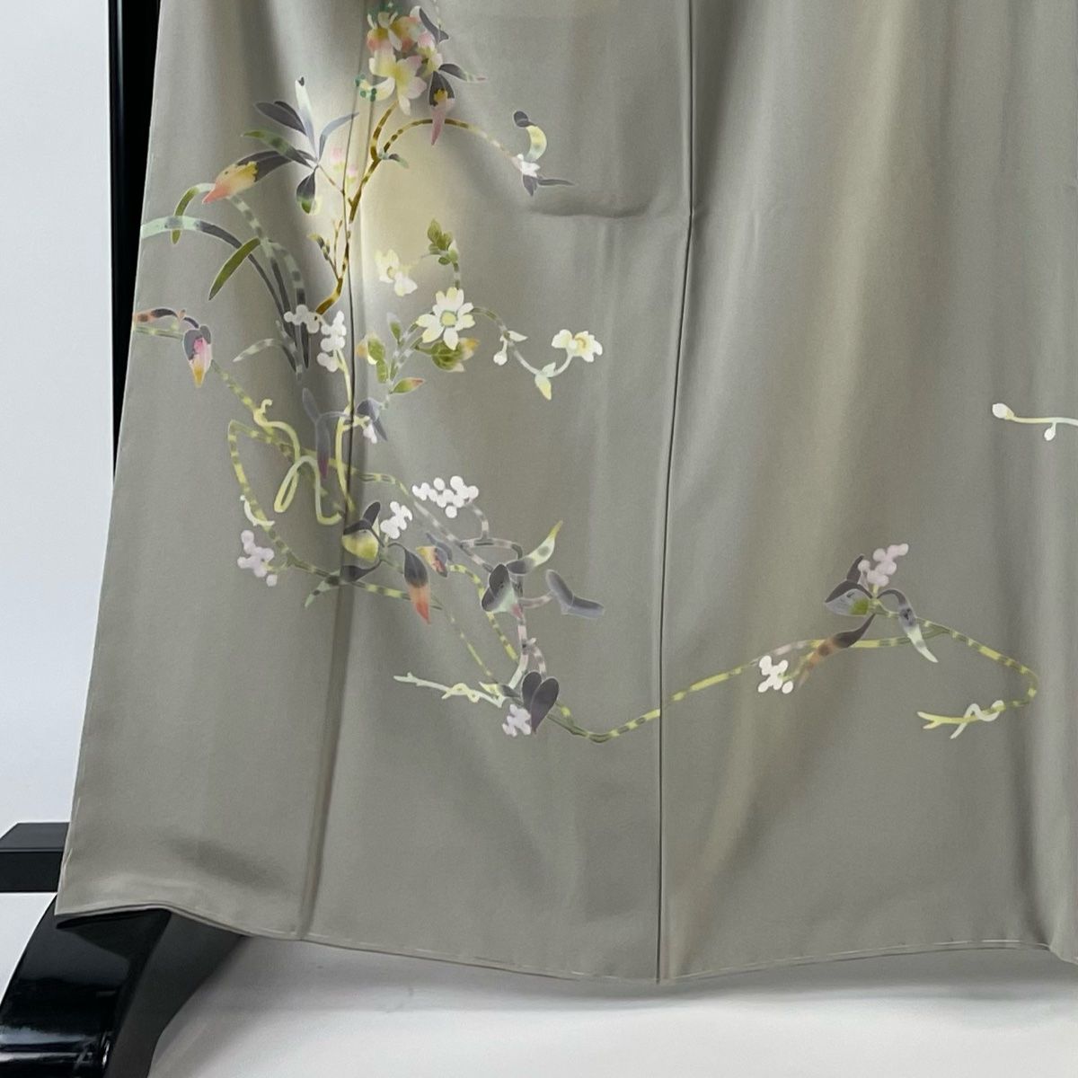 付下げ 身丈164cm 裄丈67cm M 袷 百貫石峰 落款 枝花 実 ぼかし 灰緑  