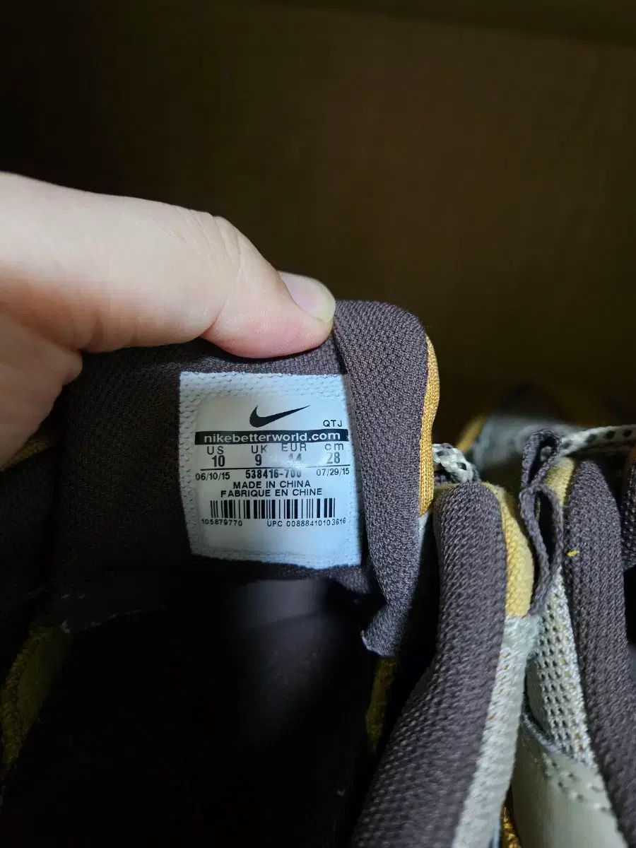 軽薄な NIKE ナイキ マックス 95 プレミアム ウィット ACG 登山 280 期間限定割引40%！