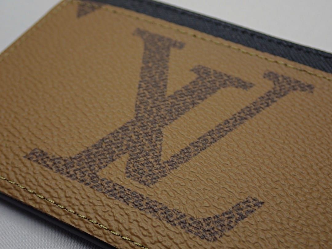 LOUIS VUITTON ルイ・ヴィトン モノグラム リバース カードケース ポルトカルト LVサイドアップ M81462 新品同様品 【送料無料】 A-8222
