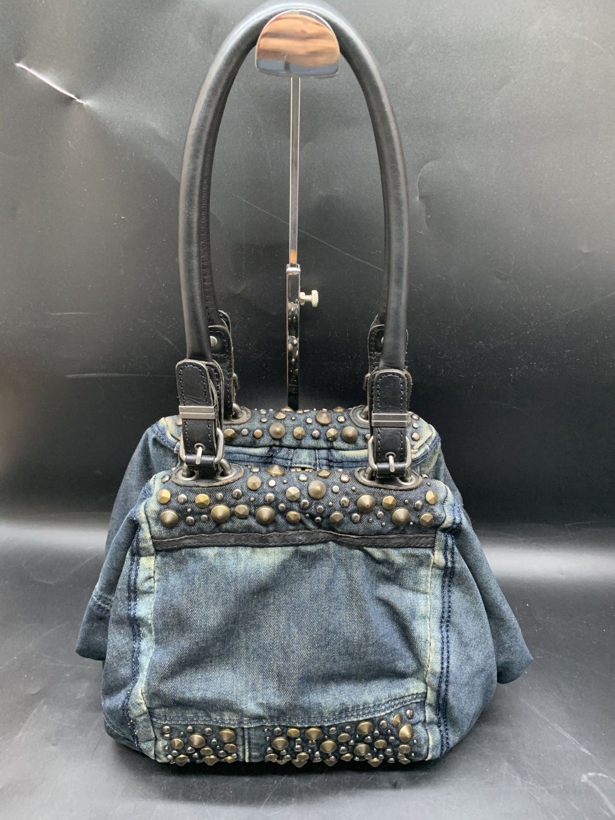 DIESEL スタッズ付きレザーハンドバッグ DIESEL ディーゼル スタッズ バッグ ショルダー バンドバッグ