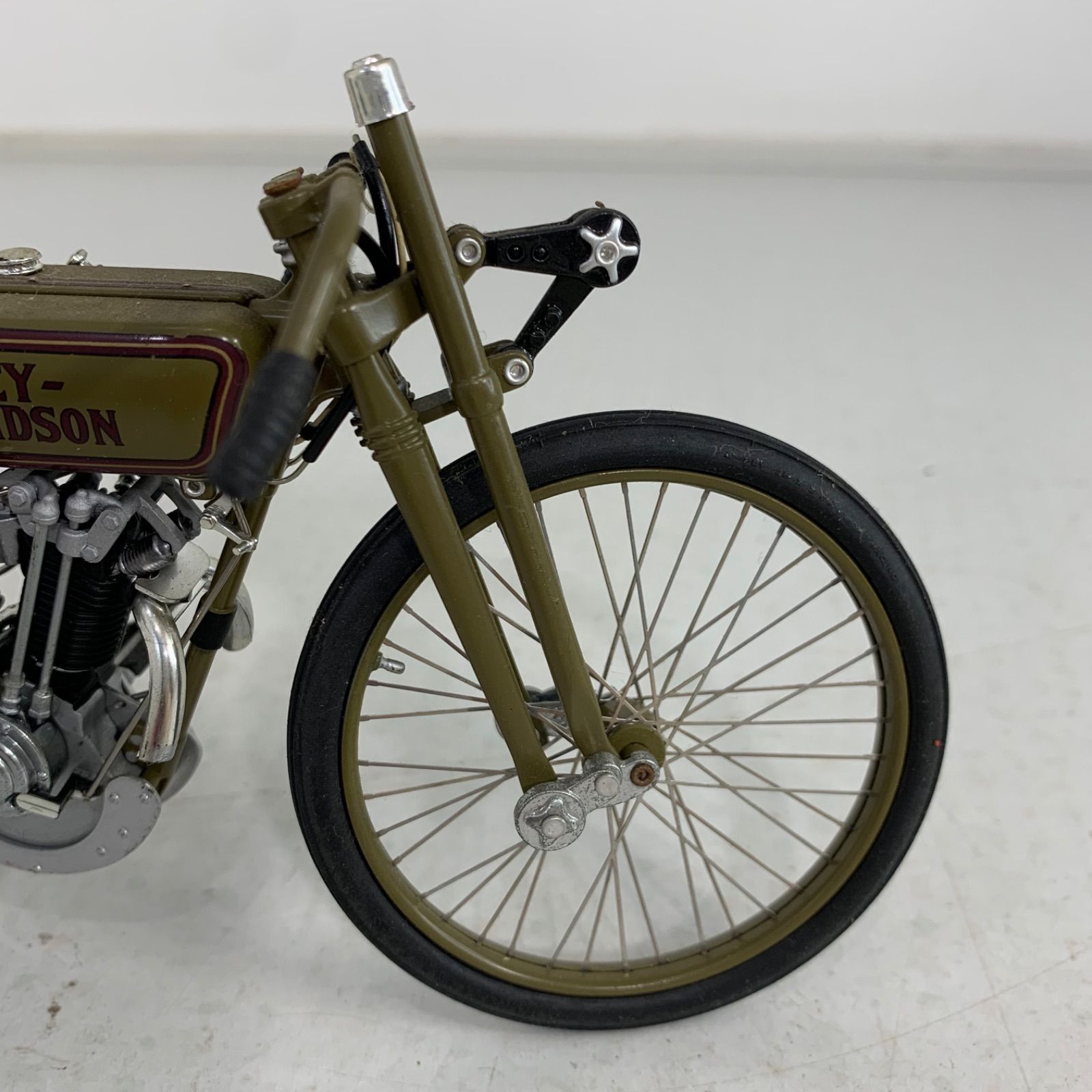 Harley-Davidson 8valve racer circa 1927 1／10 scale die-cast