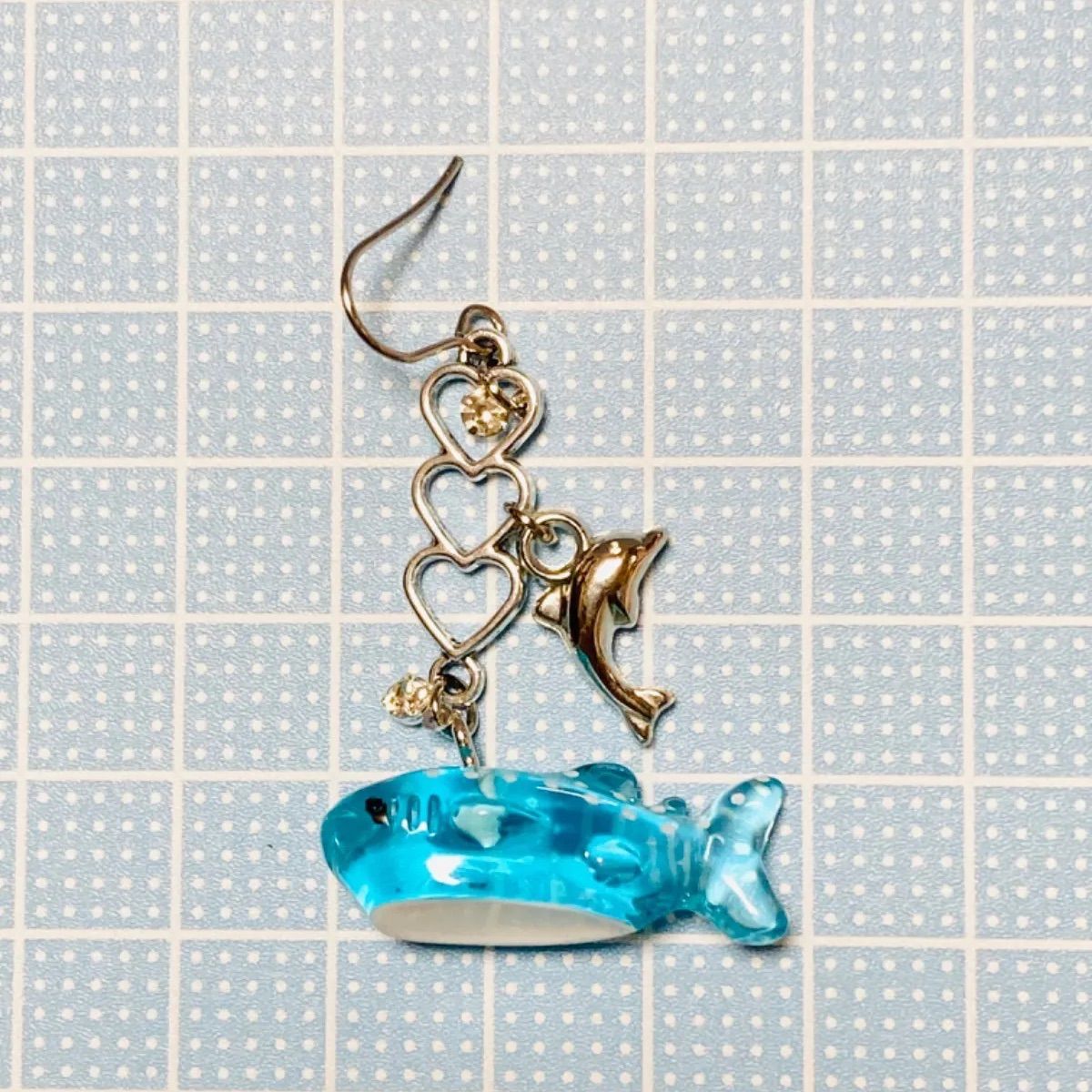 1063＊イルカとマーメイド イヤリングorピアス ハンドメイド 