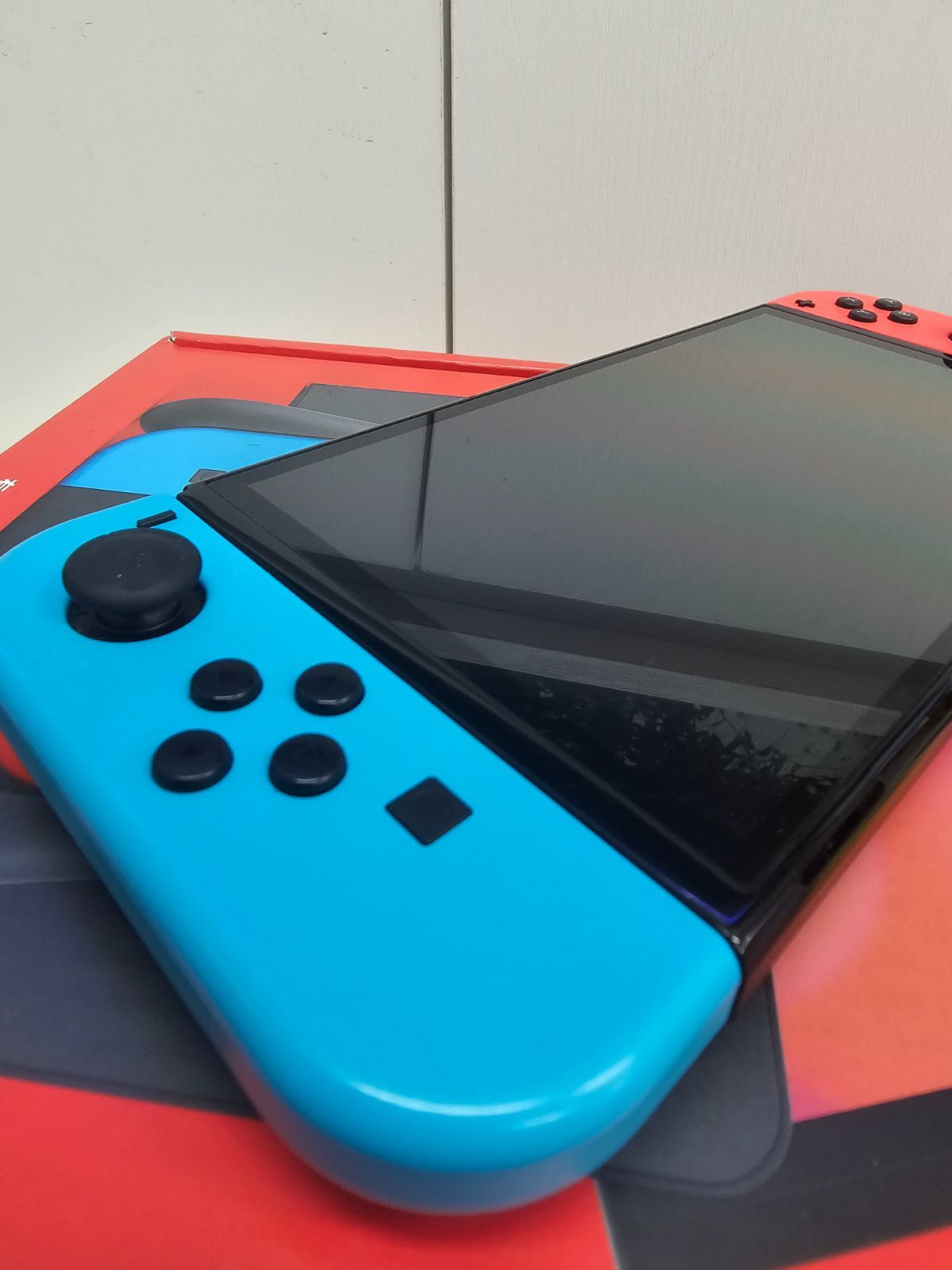 任天堂Switch 有機ELモデル