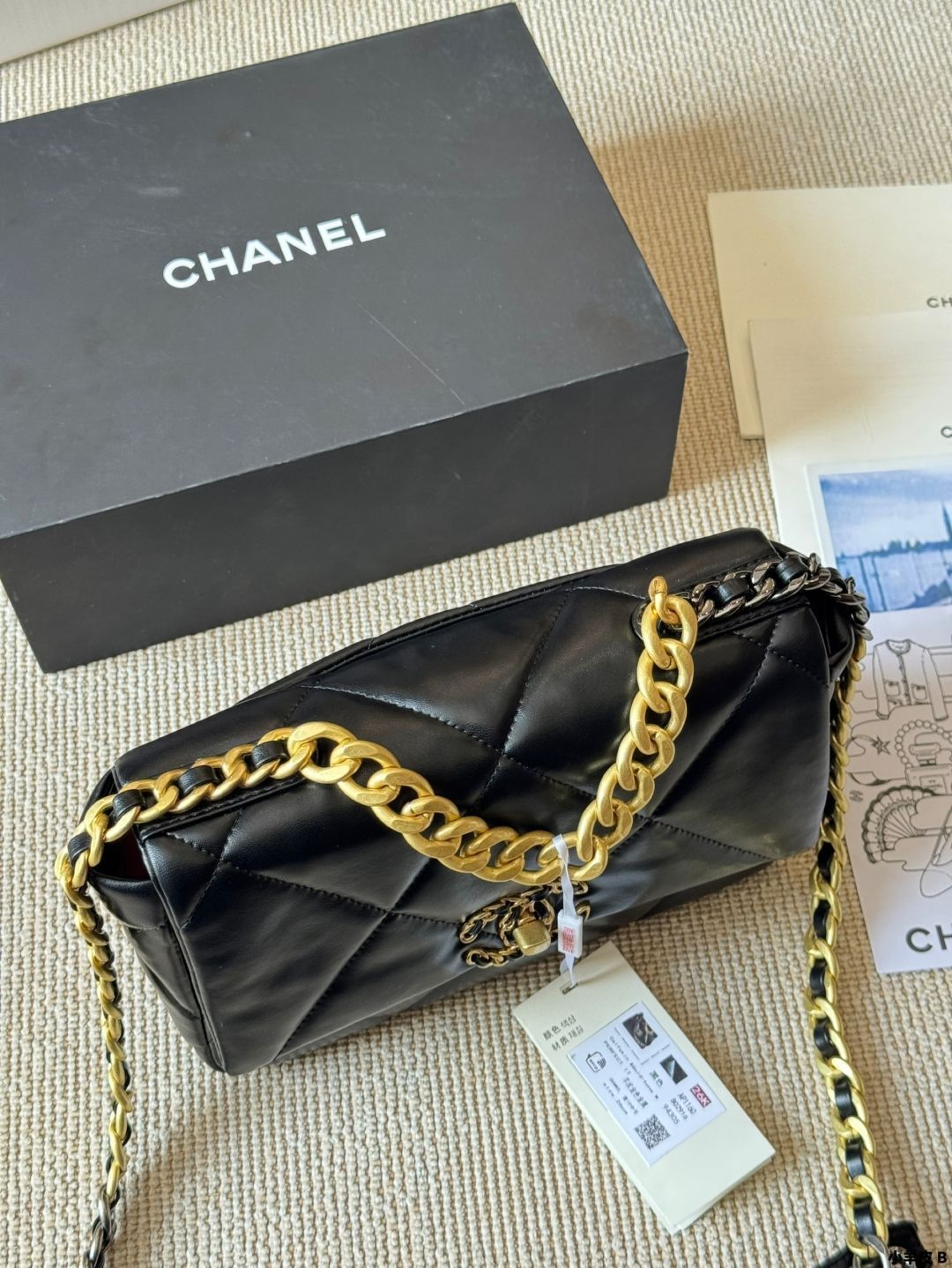 今日特価】Chanel 19 Flap Bag シャネル 19 フラップバッグ