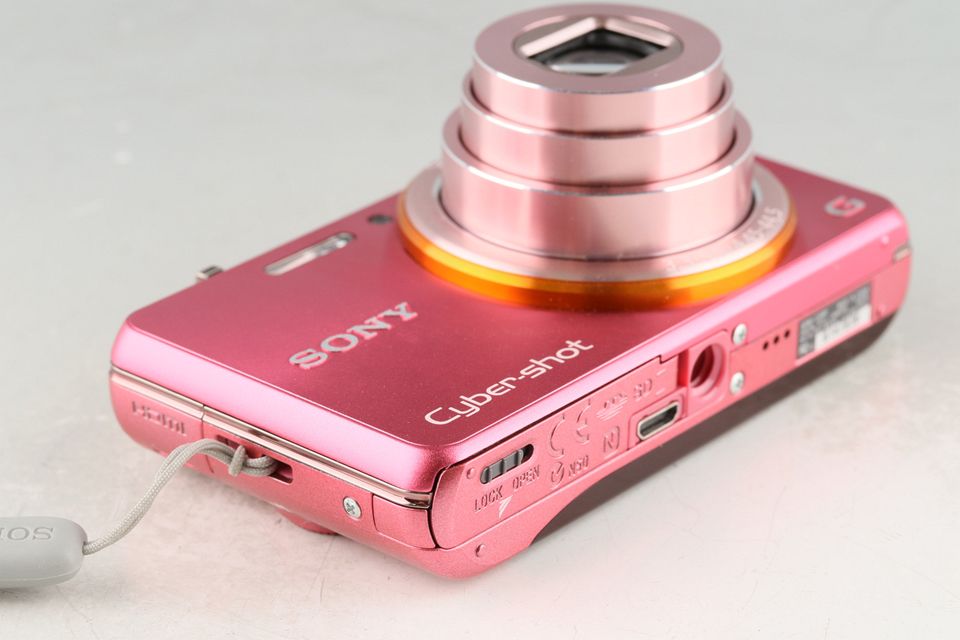 Digital Camera