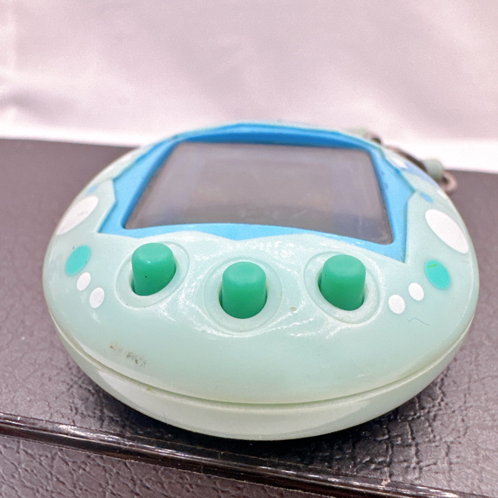 Tamagotchi connection v2 北米版　英語版　たまごっち 北米版 Tamagotchi CONNECTION Ver.2？ Bandai Tamagotchi