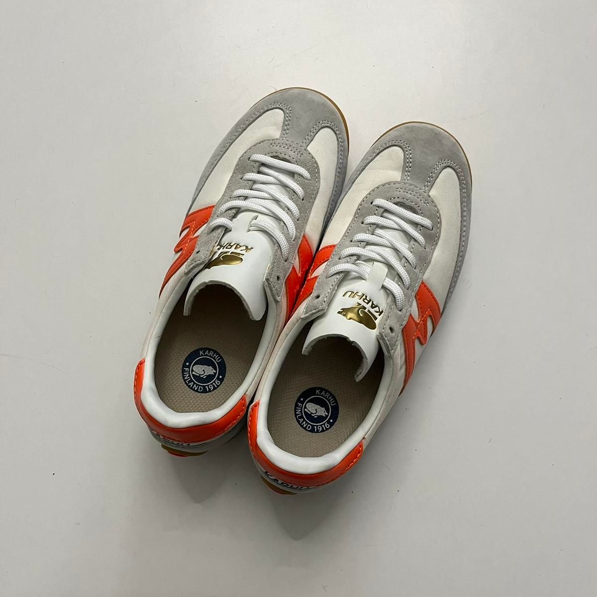【雷市場（ポンジャン）商品韓国直送】カルフ スニーカーズ サイズ 230 出品