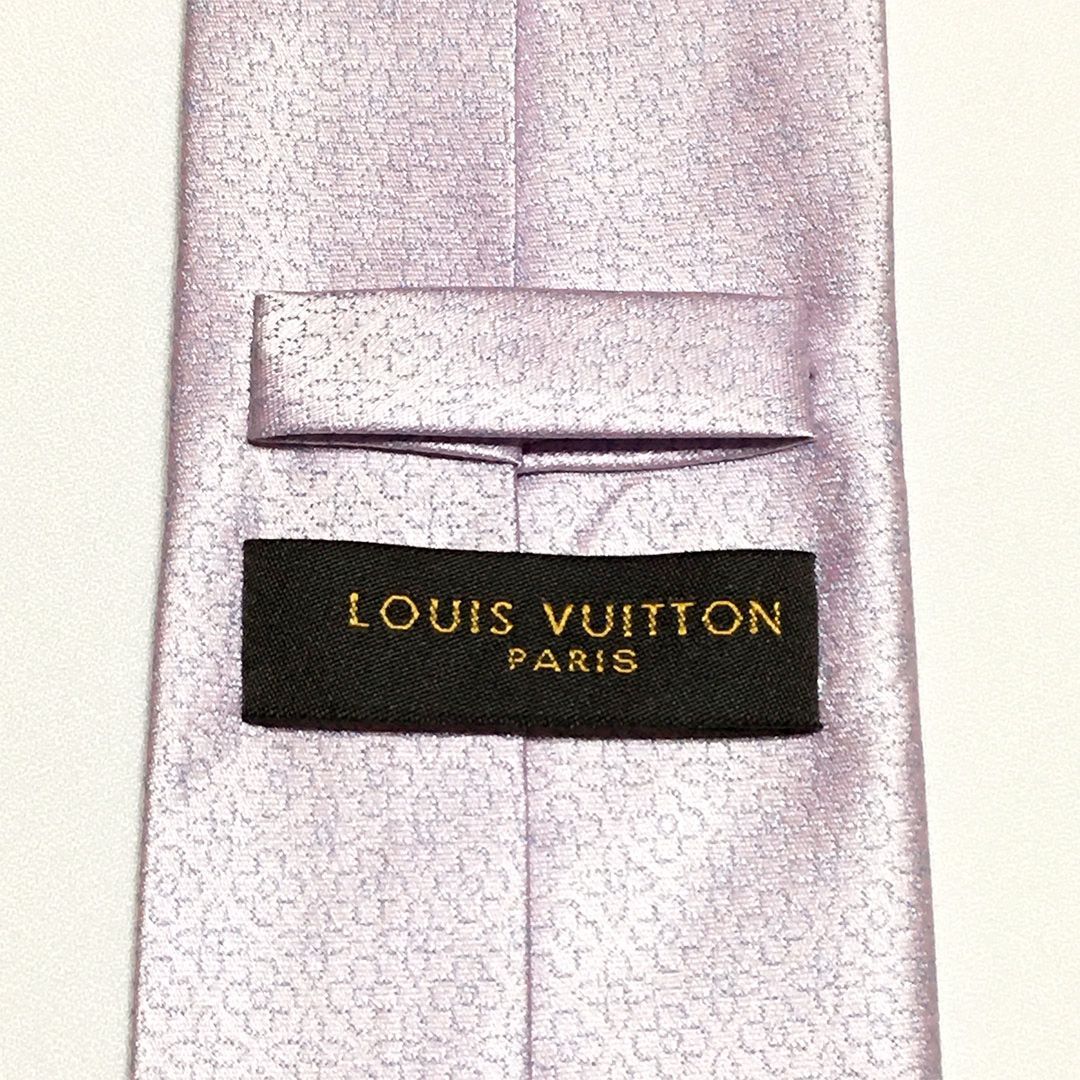 美品 LOUIS VUITTON ルイヴィトン ネクタイ シルク100% 花柄 LOUIS VUITTON ルイ ヴィトン ブランド ネクタイ M78028 高級 シルク