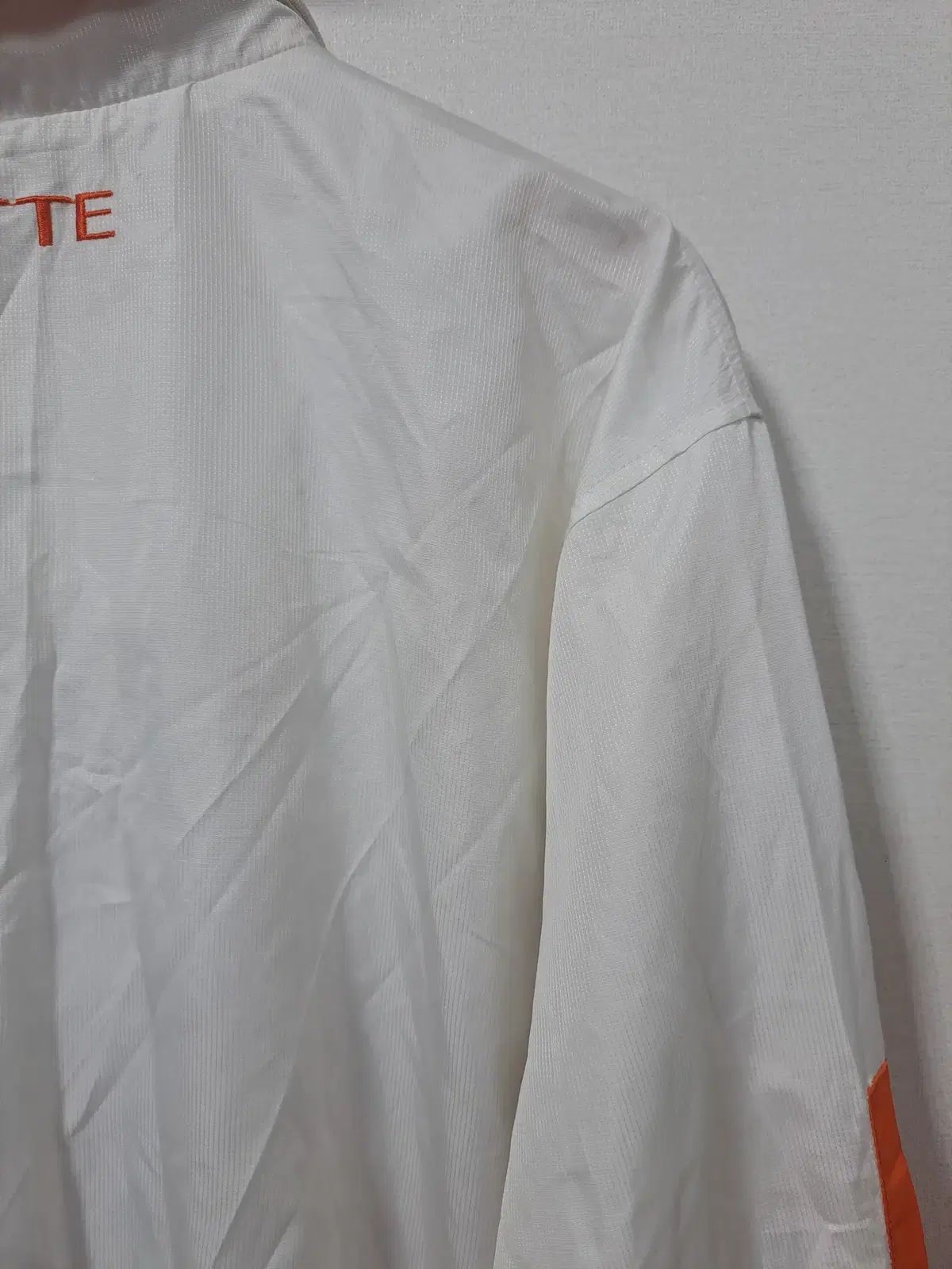 ジァイアンツ Anorak