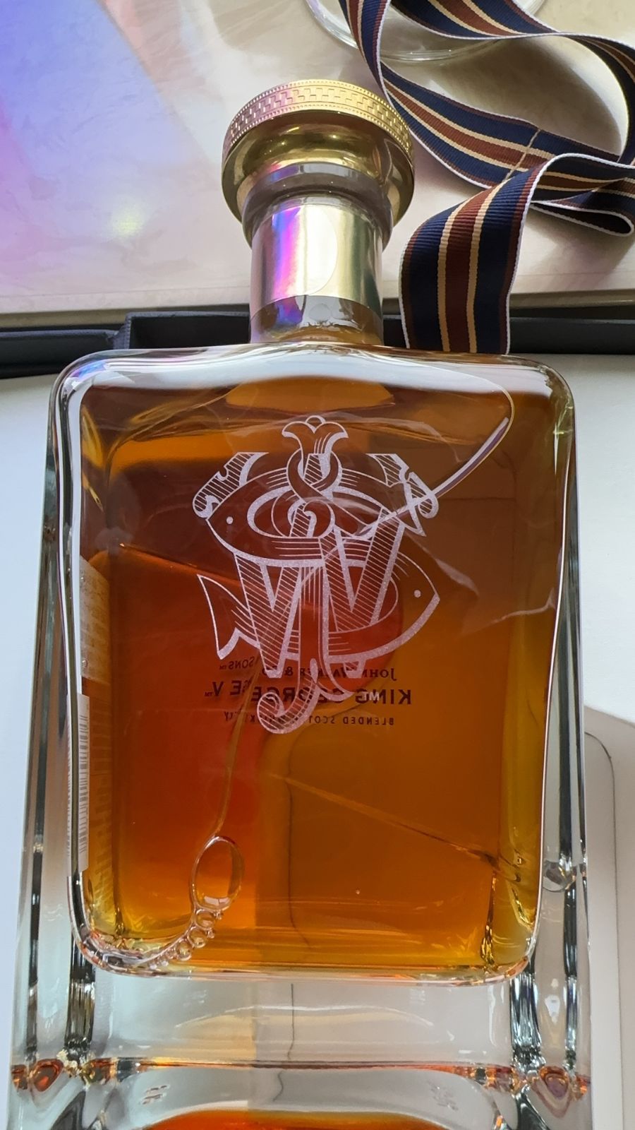 ジョニーウォーカー ブルーラベル キングジョージ5世 43度 700ml ジョニーウォーカー ブルーラベル キングジョージ5世 43度 700ml