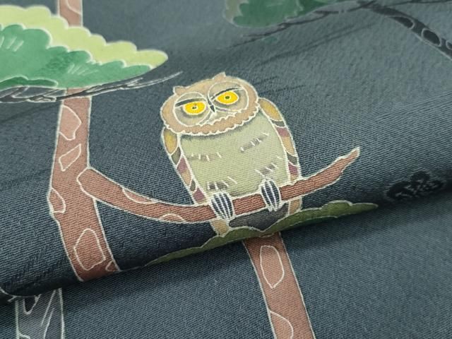 平和屋本店□極上 長羽織 作家物 梟 兎 満月 松 藍墨茶色地 逸品 未