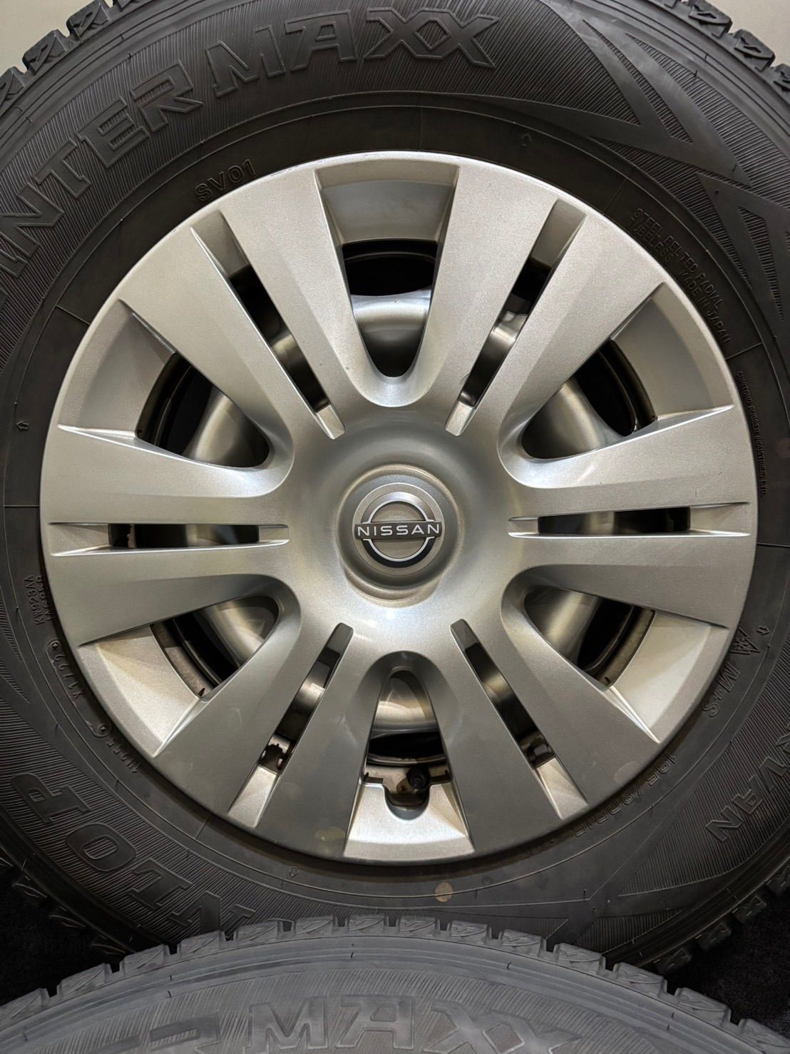 キャラバン等へNISSAN純正アルミホイール195/80R15 107/105 LT 4本