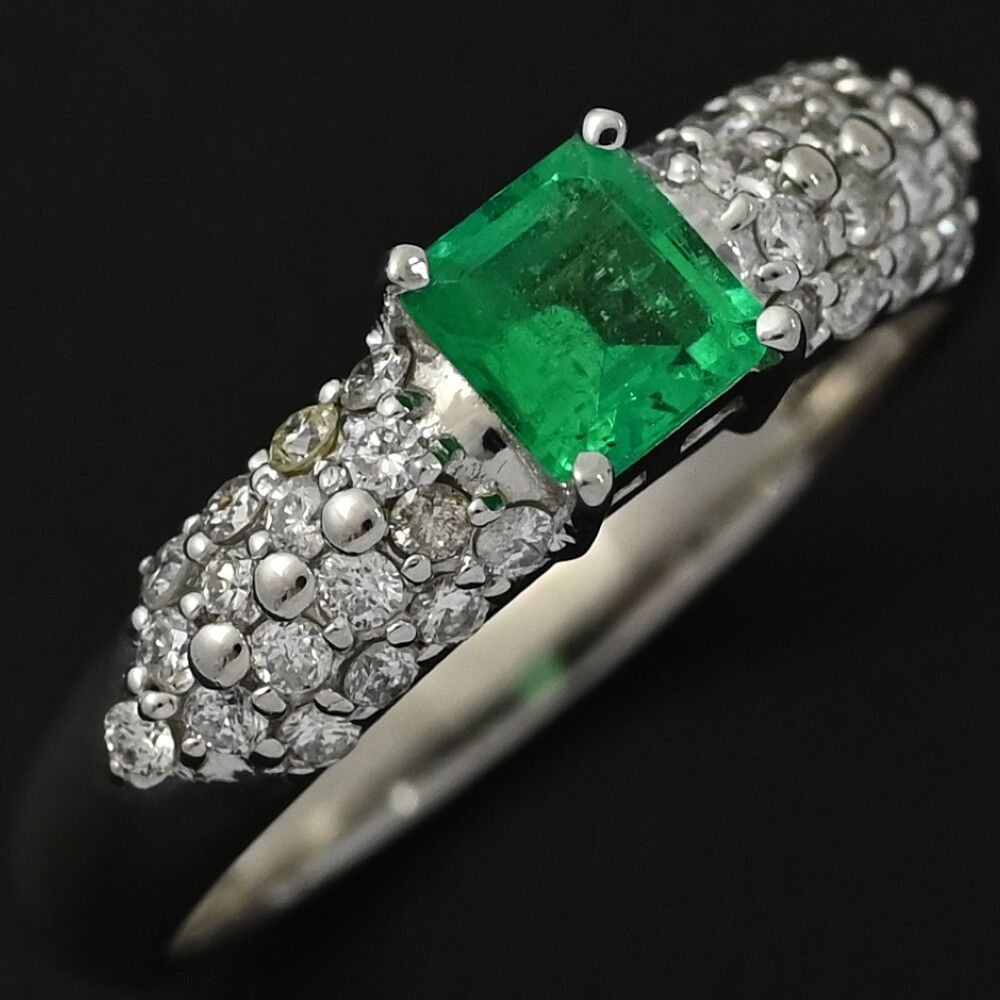 EM0.48ct/FD:0.4ct/ハーフエタニティセッティング・5月誕生石 1P