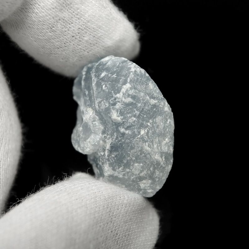 マダガスカル産 セレスタイト ミニ原石 No.9【1点もの】 / 78-8 SLS-9