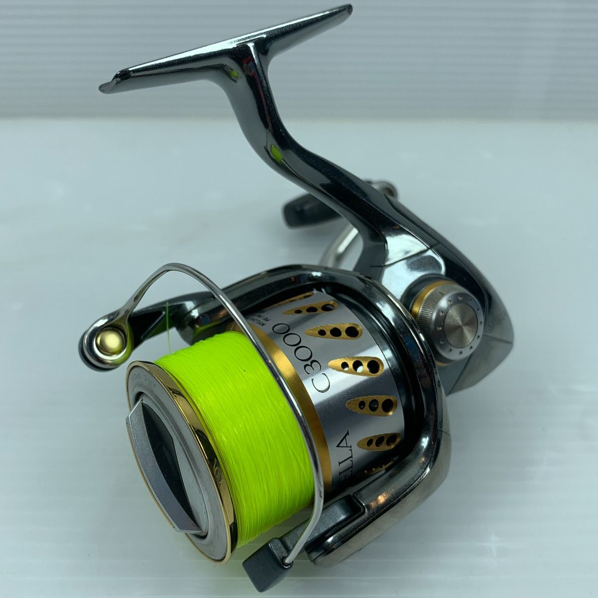 SHIMANO 07STELLA C3000 スピニングリール シマノ(SHIMANO) 07' ステラ C3000S 02086｜アウトドア用品