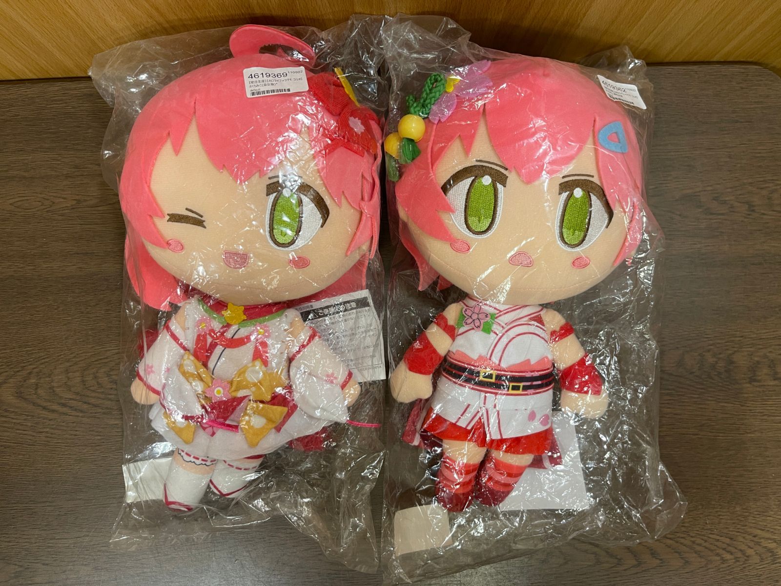 TSUKUMO【ホロライブ×ツクモ コラボ】 さくらみこ　ぬいぐるみ　2点セット ちょこ先生・アキロゼちゃん・さくらみこちゃん・ココ会長が