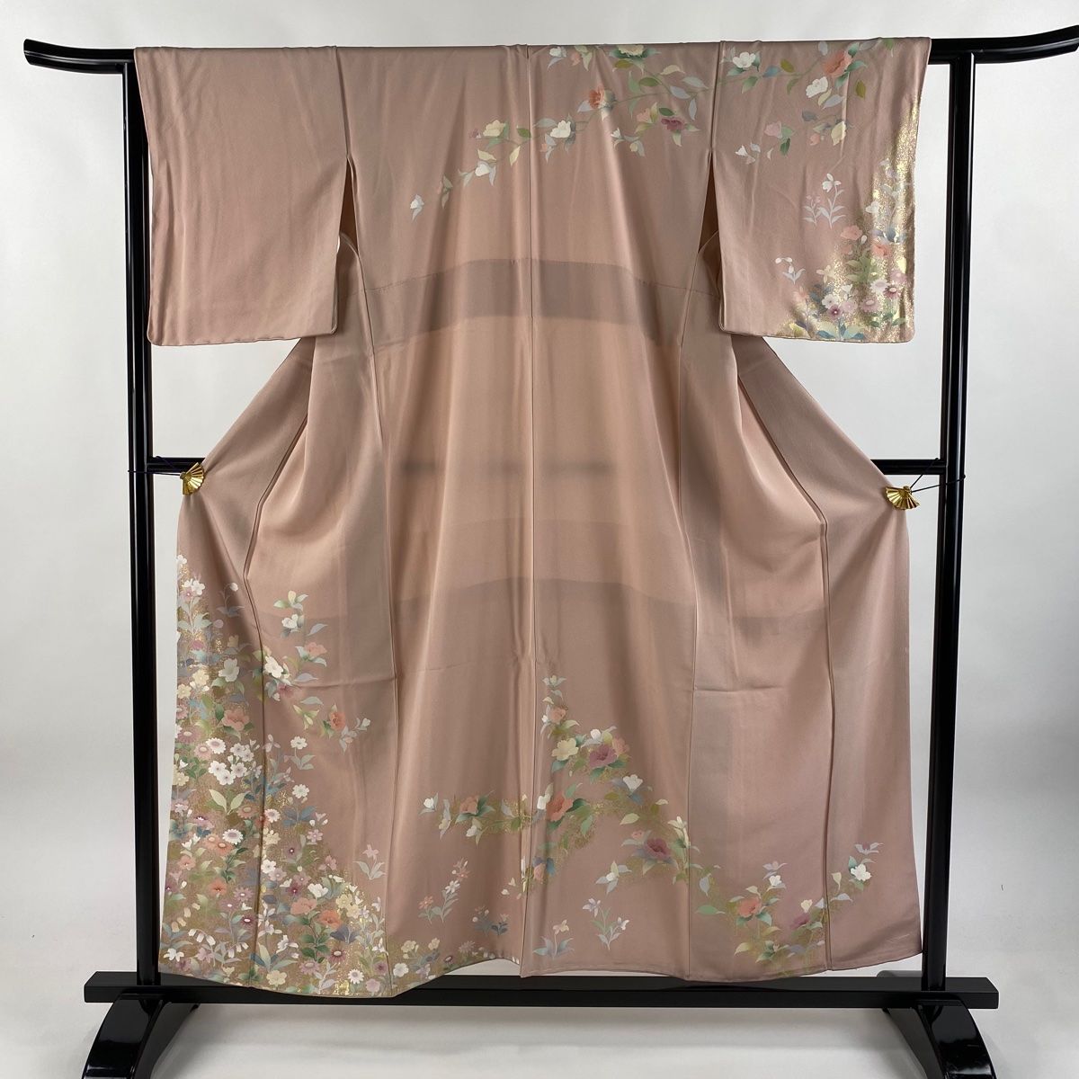 訪問着 身丈155cm 裄丈63cm S 袷 草花 金彩 ぼかし 薄ピンク 正絹 秀品