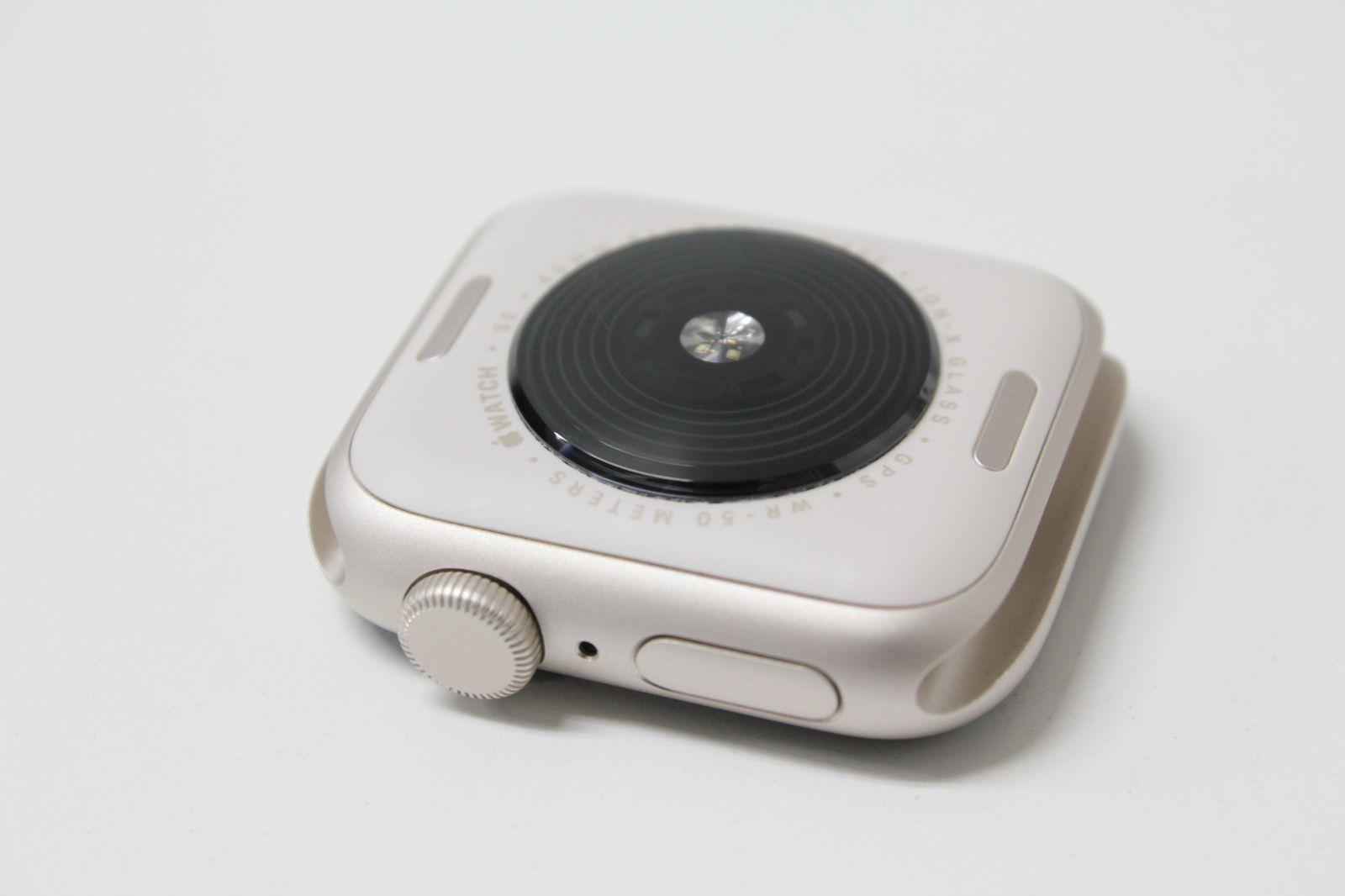 軽快な Apple Watch SE 第2世代 GPS|40mm|A2722 MXEG3J|A ⑤