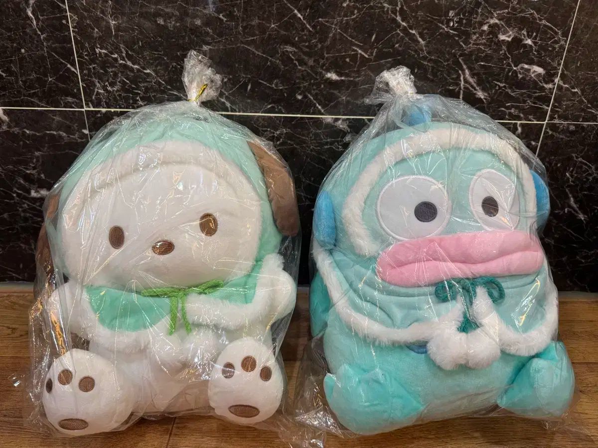 Sanrio(サンリオ) キャラクター (ポチャコ) ハンギョドン) 人形 35cm 新品