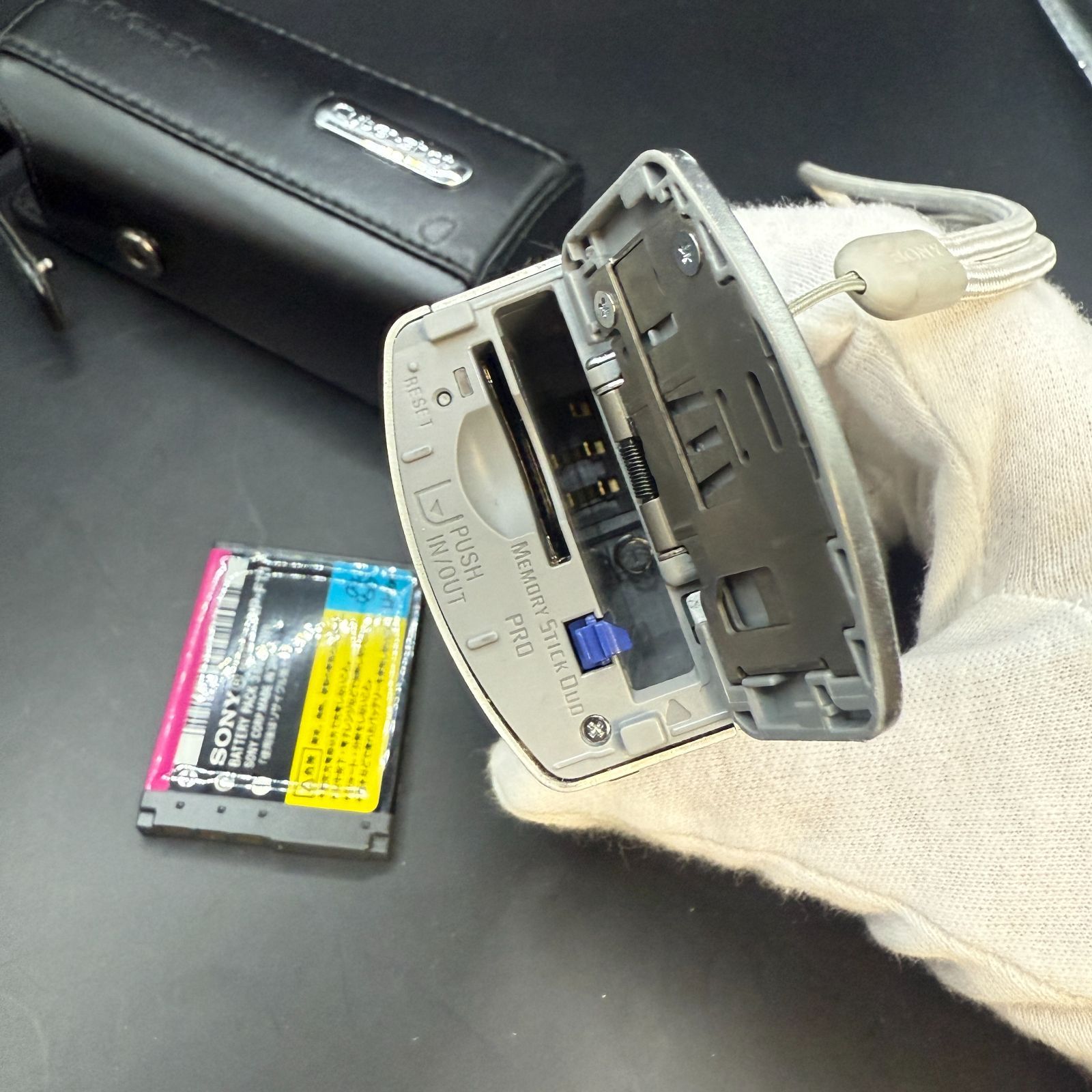 動作品】SONY Cyber-shot DSC-L1 シルバー 中古品 レトロデジカメ