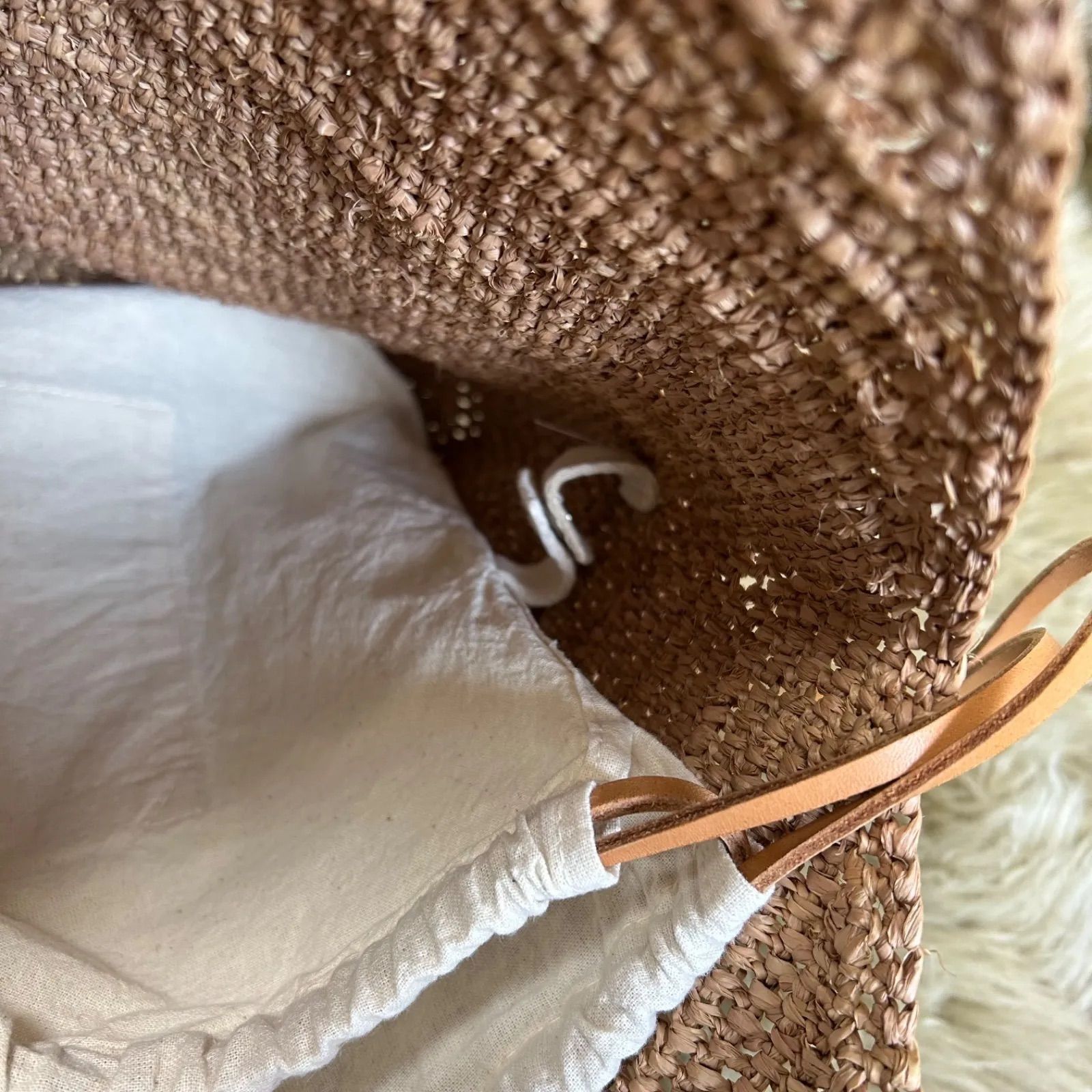 ヘレンカミンスキー ワンショルダーかごバッグ ラフィア 布巾着付き ヘレンカミンスキー HELEN KAMINSKI Baily 巾着付き ラフィア ワン