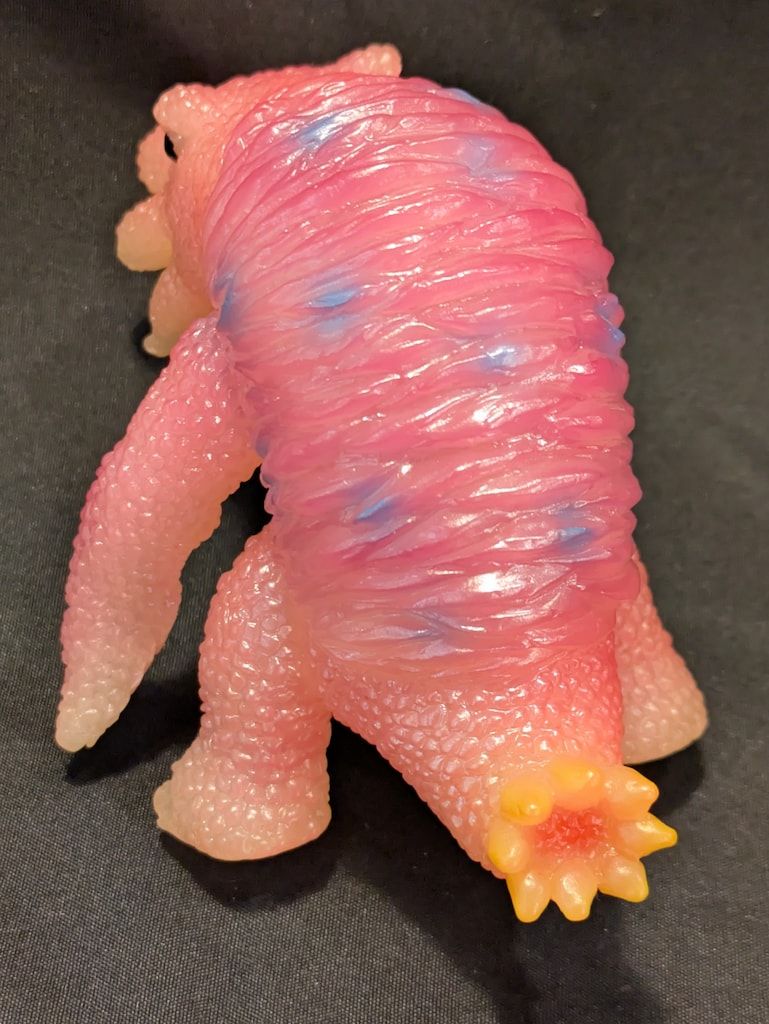 ヤモマーク 大怪獣シリーズ ゴルゴンゾーラ ミドル 乳白成型 ピンク デザフェス42