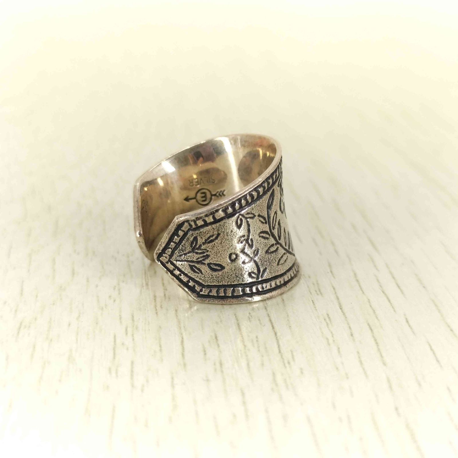 Alexia Stam リング 9号 新品 ALEXIA STAM(アリシアスタン) &frasl; リング&frasl;SILVER&frasl;9号&frasl;3 | 中古品の販売