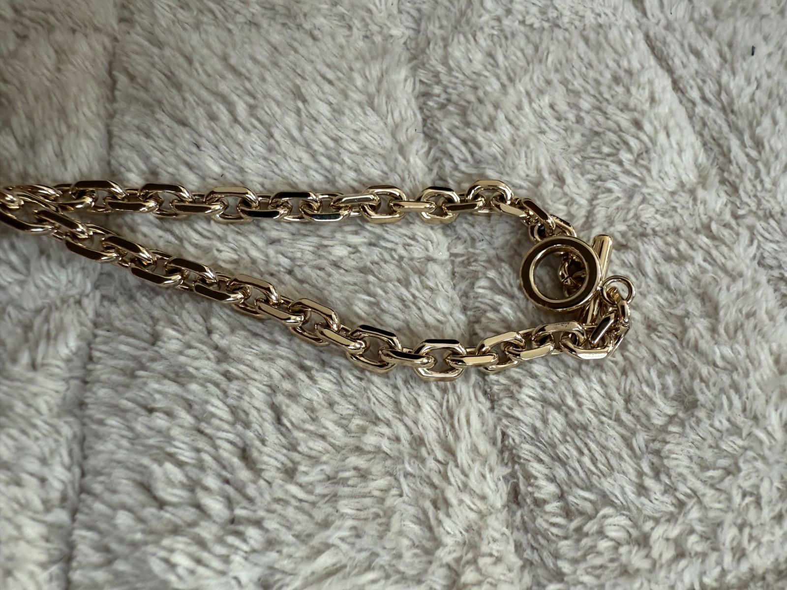 ロエベ コインモチーフ バッグチャーム キーリング キーホルダー どんな形状？バッグチャーム/キーリングの使い方紹介｜ロエベ新作バッグチャーム【大垣】  - 【公式】岐阜・愛知の質屋といったら質屋かんてい局｜ロレックス、ヴィトン、貴金属始め、ブランド品の買取 ...