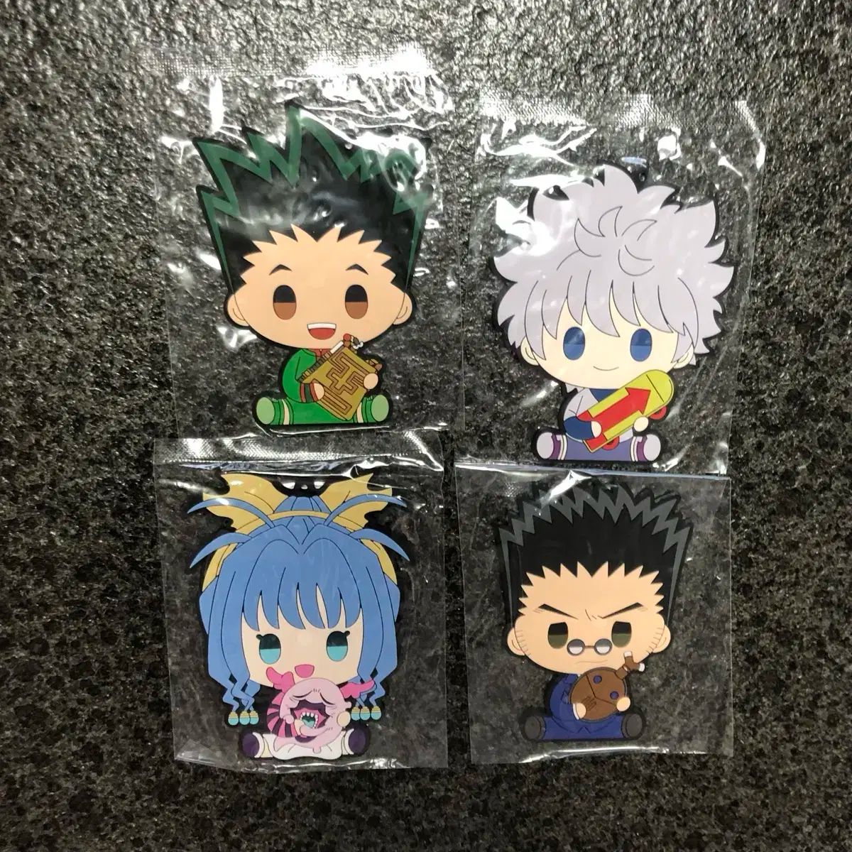 HUNTER×HUNTER　ゴン&キルア　ダブルタイプキーホルダー Amazon.co.jp: ハンター×ハンター ぬいぐるみ 人形 キルア ゴン