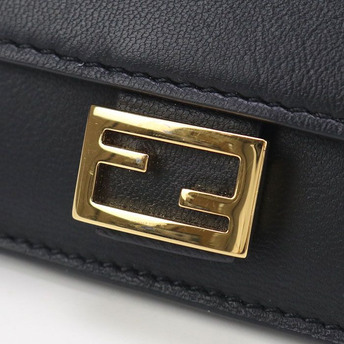 FENDI フェンディ バゲット 8M0423 カードケース/ナッパレザー