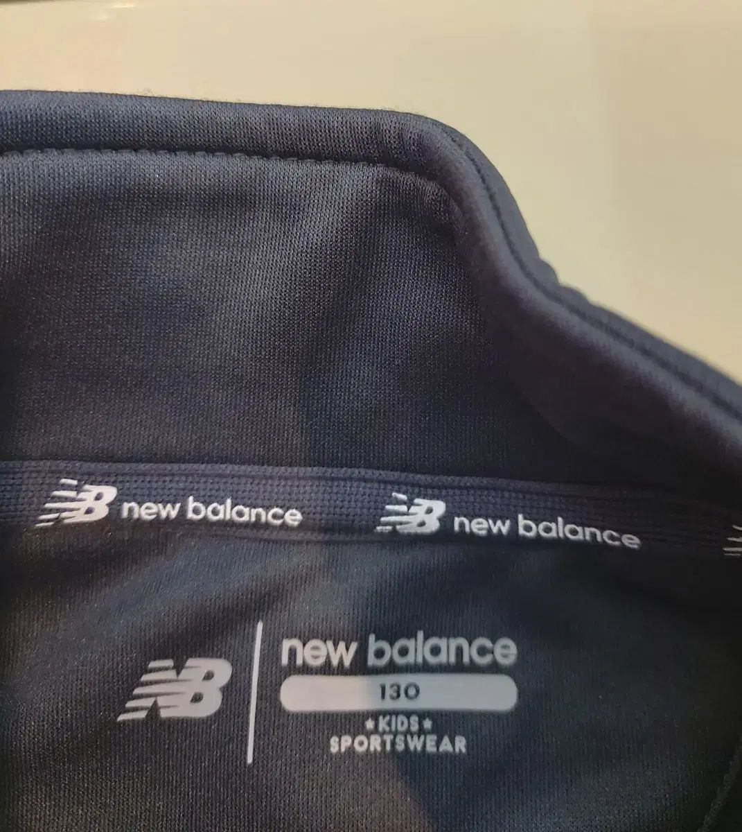  Balance ニュー ンス 子供ジャージトレーニングウェアセット 木炭 130 起毛ジップアップジャンパー アンダーシャツ 下着 肌着