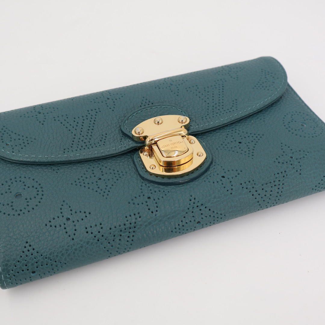 ルイヴィトン LOUIS VUITTON マヒナ ポルトフォイユ アメリア ラゴン