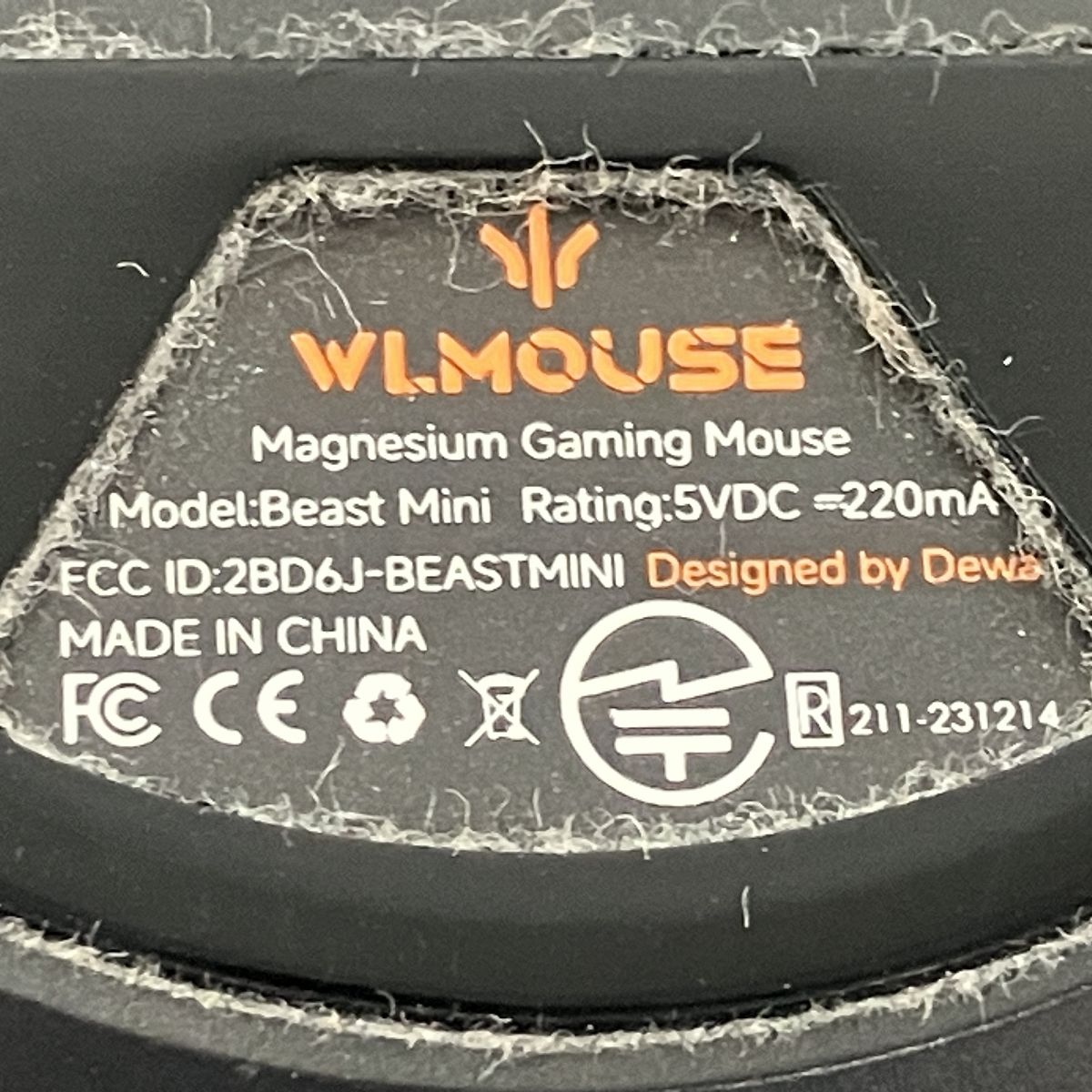 Y9909863